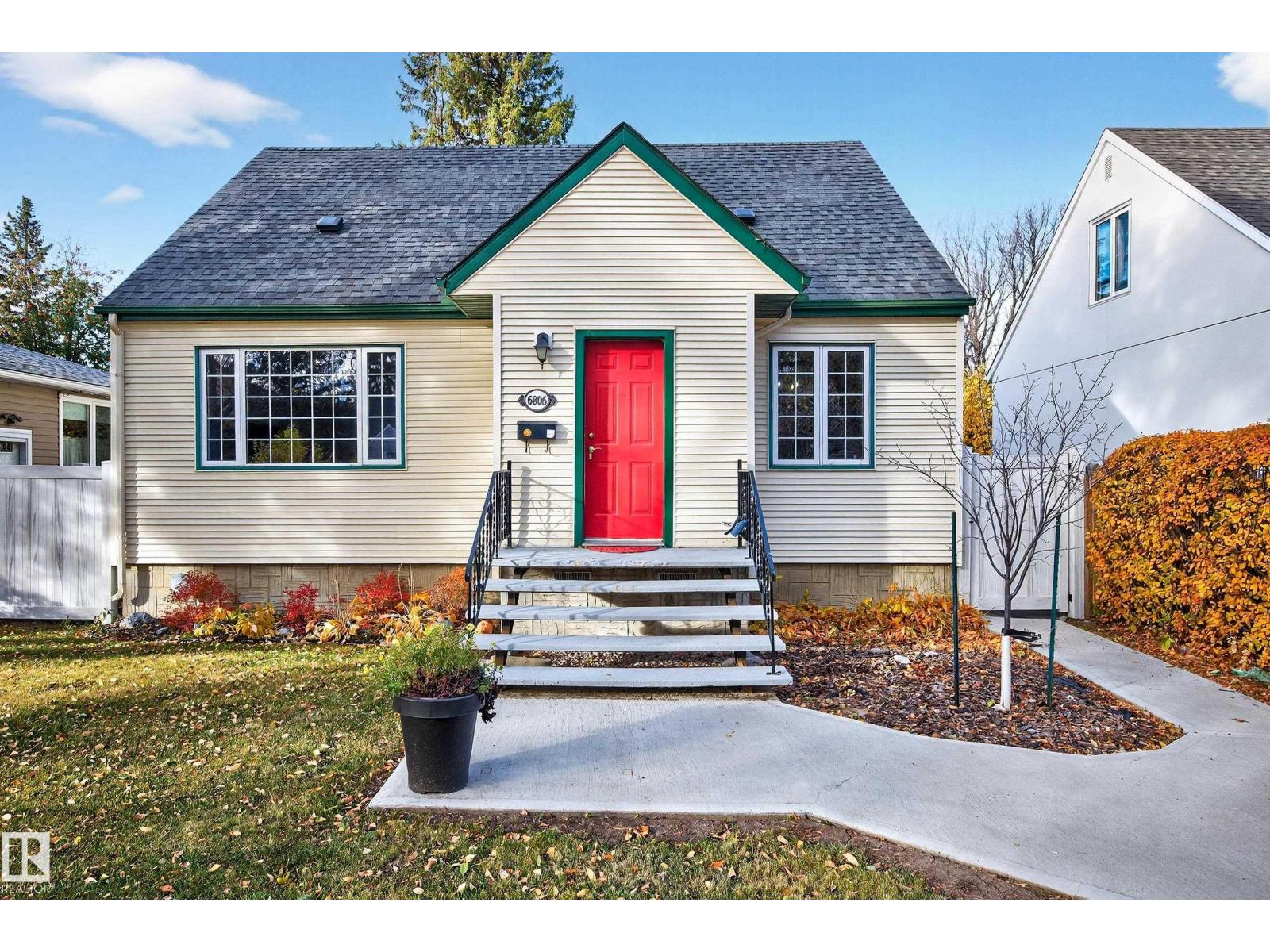 6806 112a St Nw, Edmonton, Alberta  T6H 3K6 - Photo 2 - E4463177