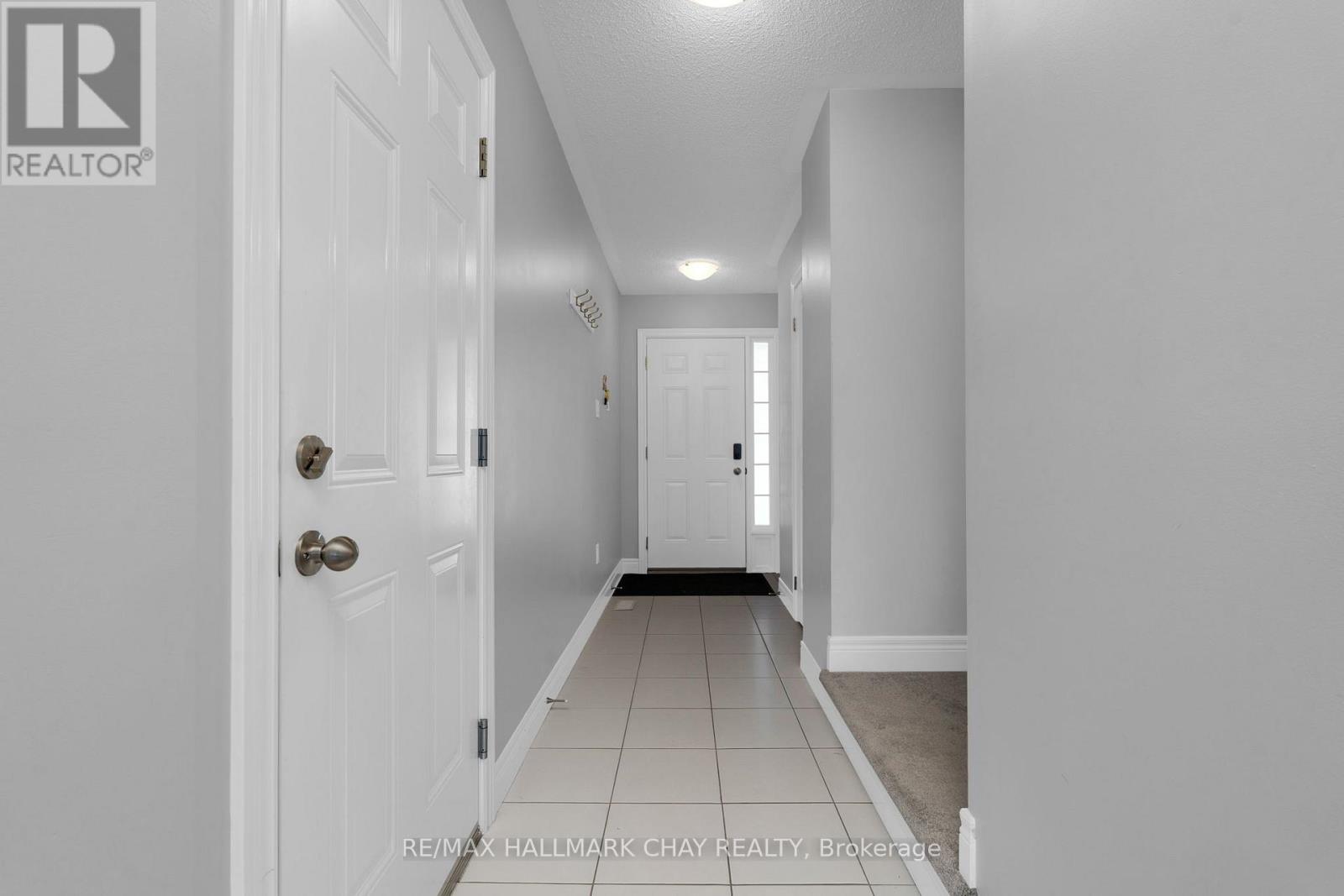 14 Nicole Park Place, Bracebridge, Ontario  P1L 0C8 - Photo 3 - X12477919