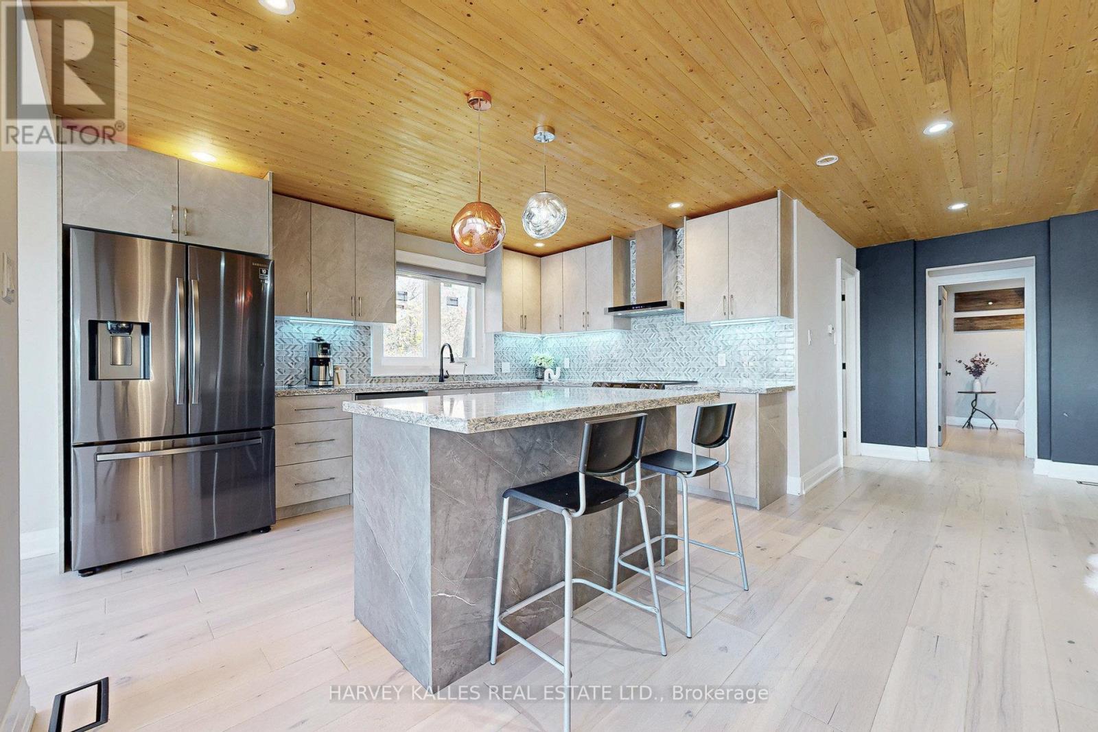 1 Mcgill Drive, Kawartha Lakes, Ontario  K9V 4R4 - Photo 6 - X12477938