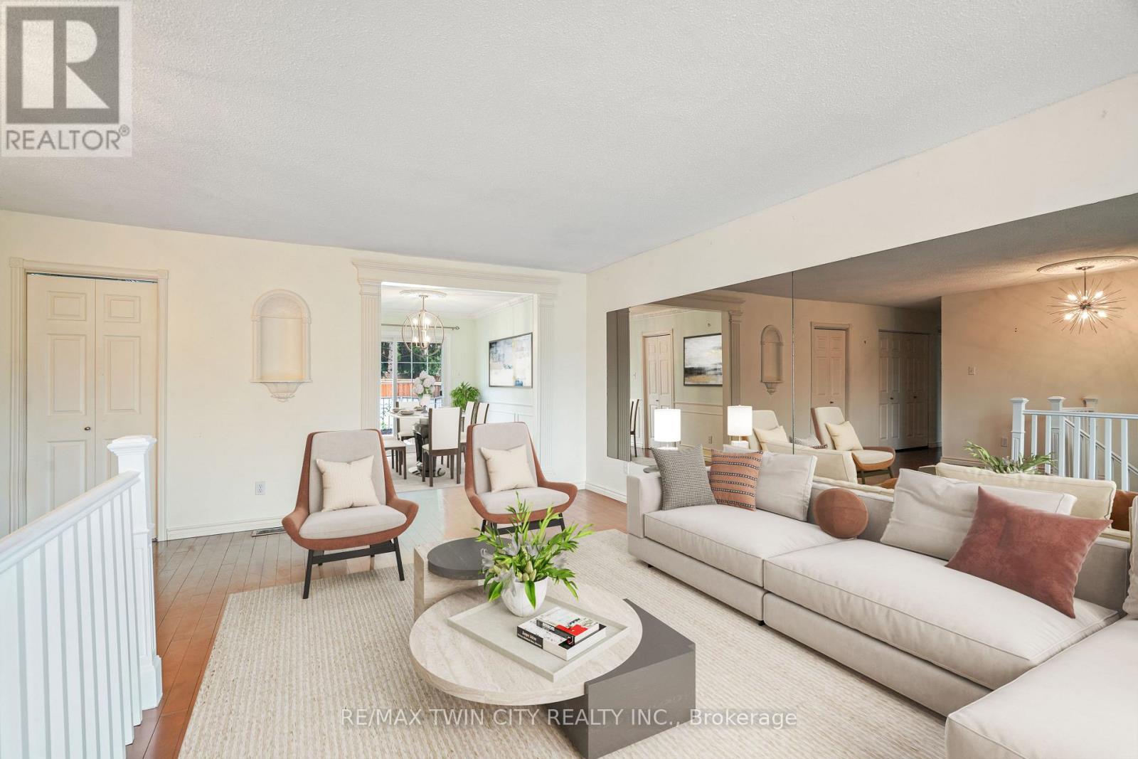 57 Ashgrove Avenue, Brantford, Ontario  N3R 6E3 - Photo 8 - X12478010