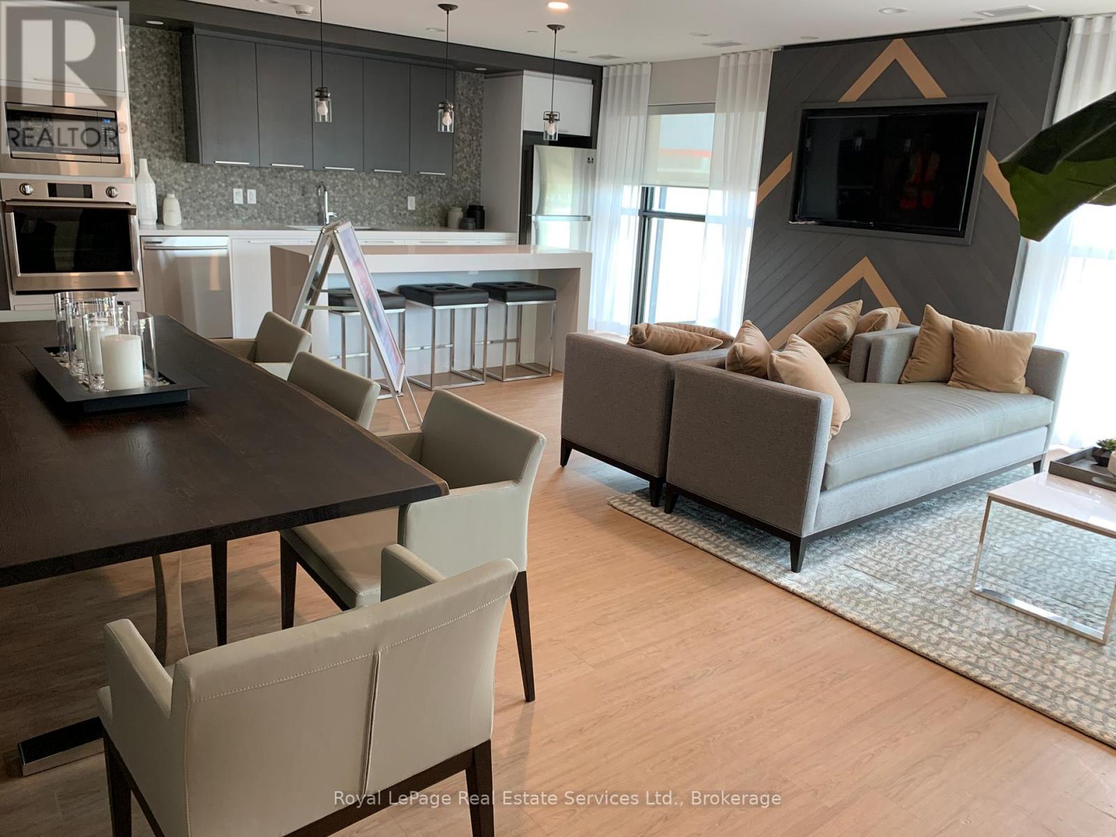 132 - 128 Grovewood Common, Oakville, Ontario  L6H 0X3 - Photo 15 - W12478231