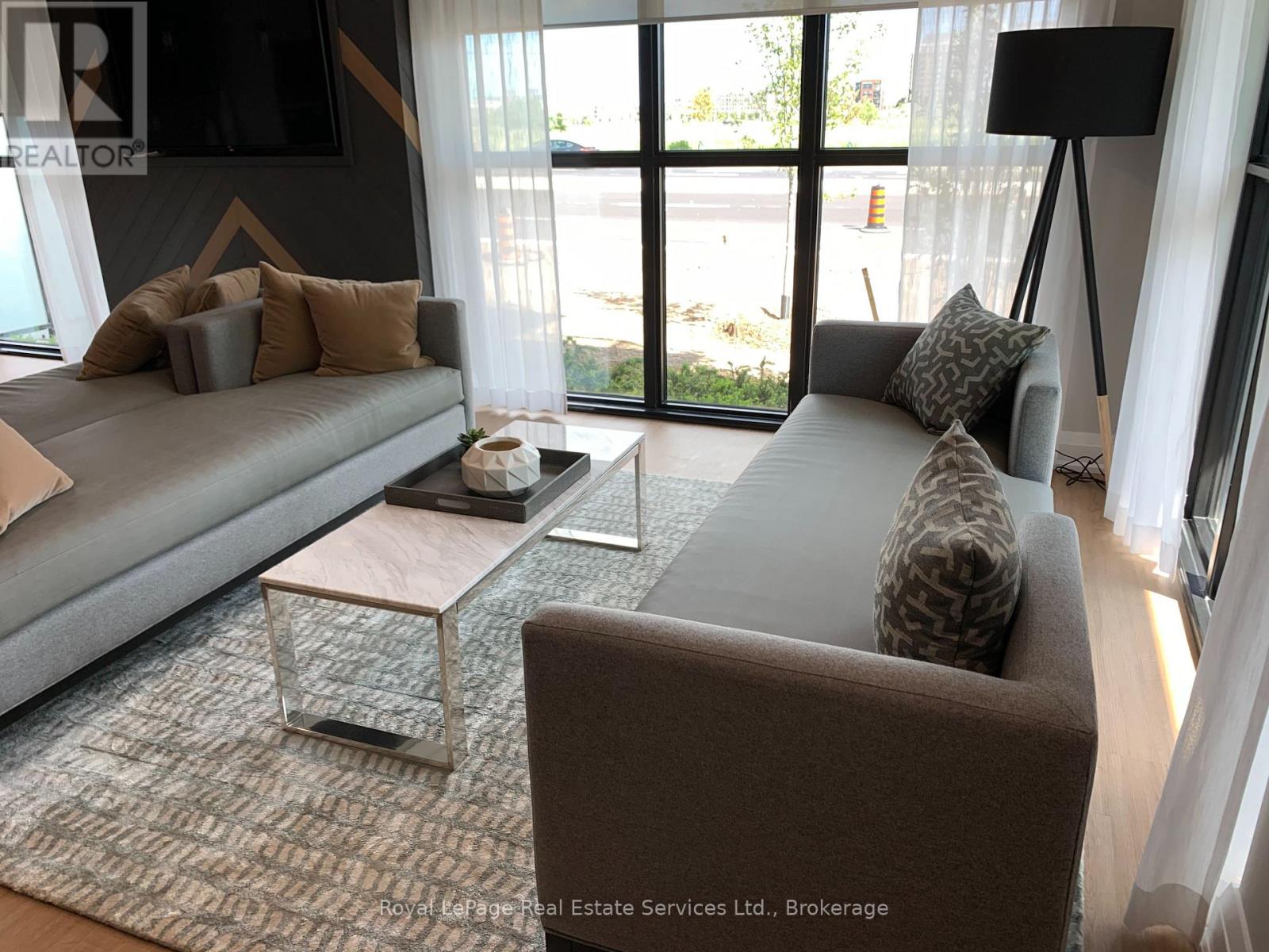 132 - 128 Grovewood Common, Oakville, Ontario  L6H 0X3 - Photo 16 - W12478231