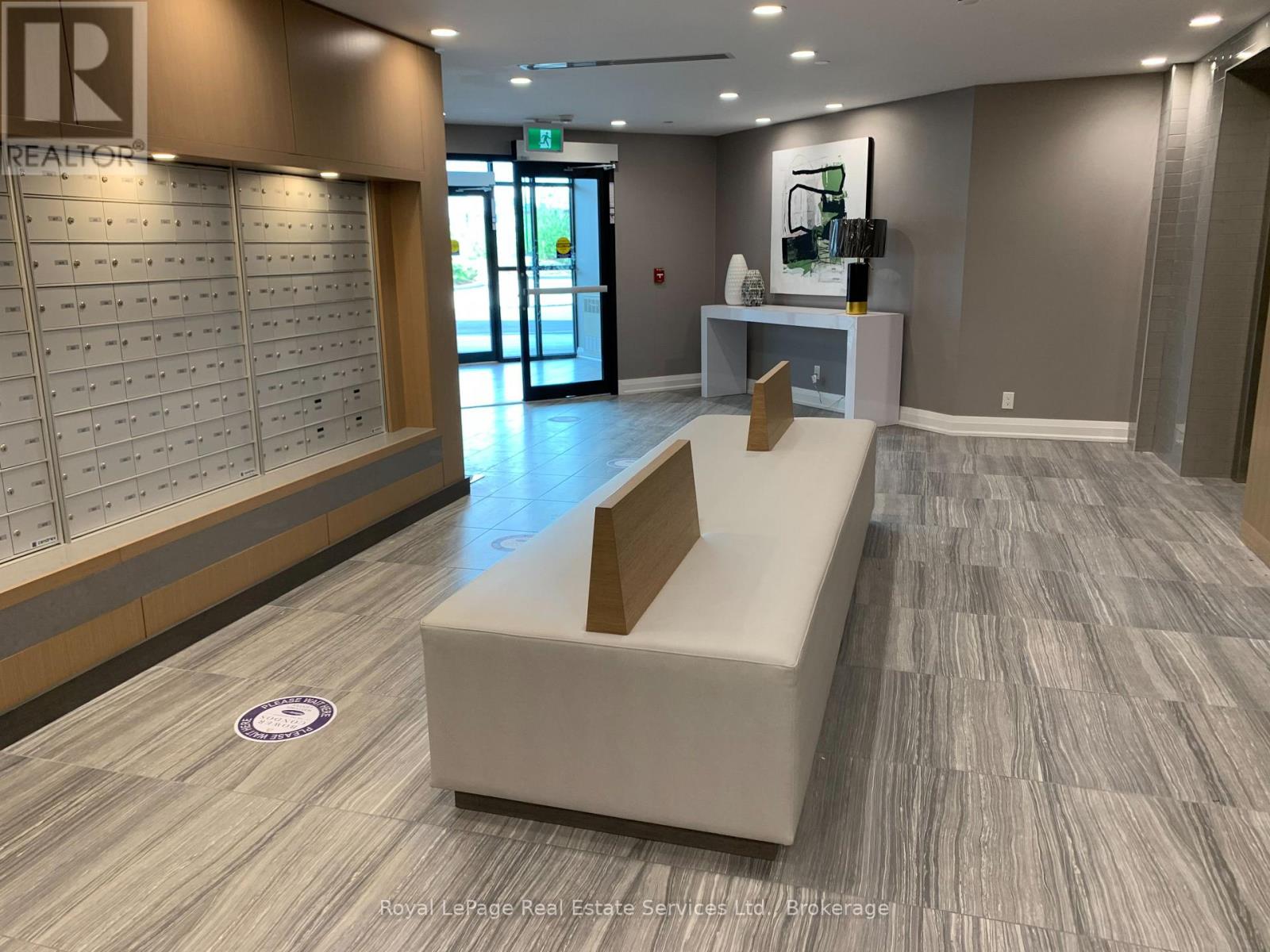 132 - 128 Grovewood Common, Oakville, Ontario  L6H 0X3 - Photo 4 - W12478231