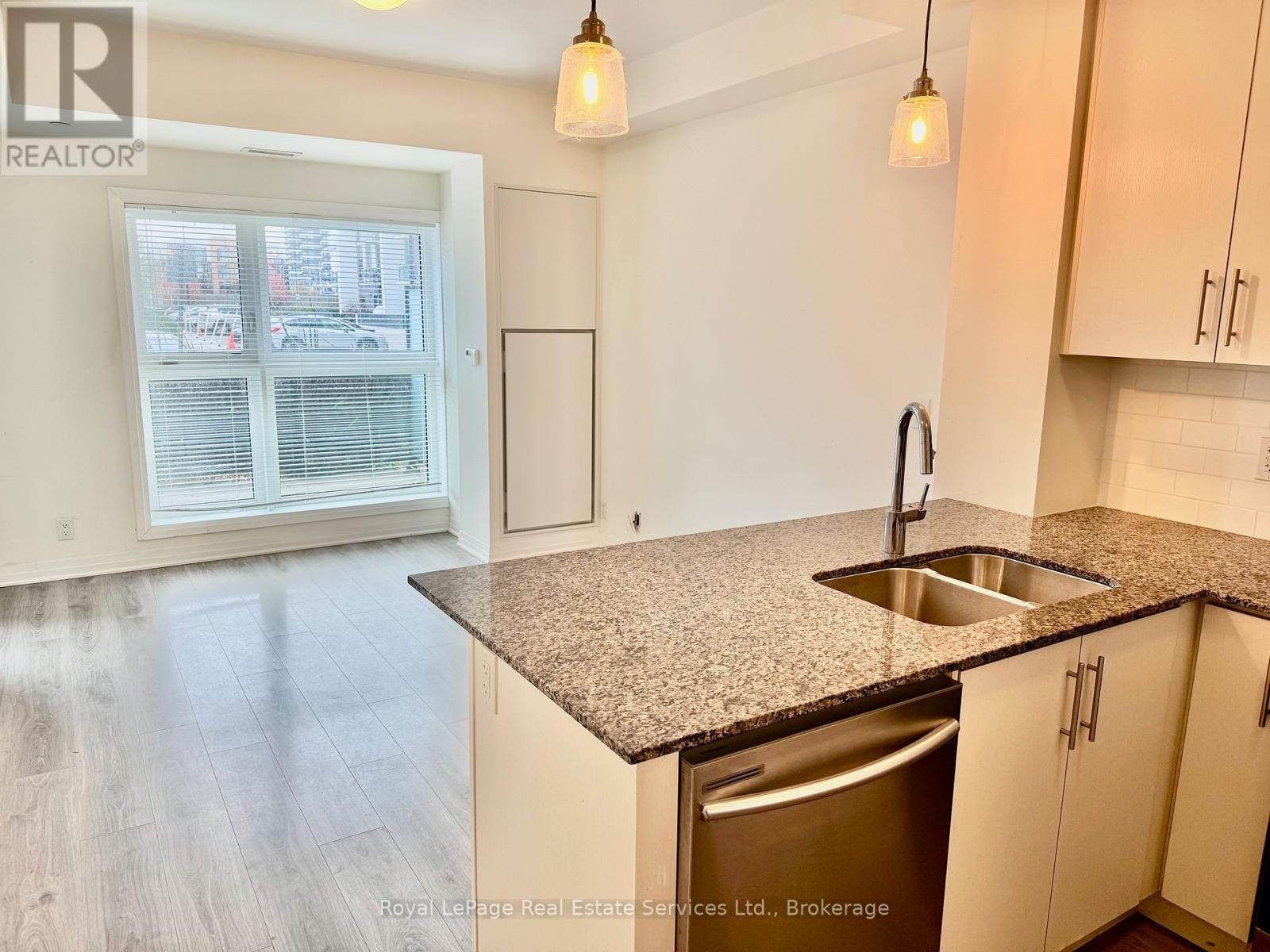 132 - 128 Grovewood Common, Oakville, Ontario  L6H 0X3 - Photo 5 - W12478231