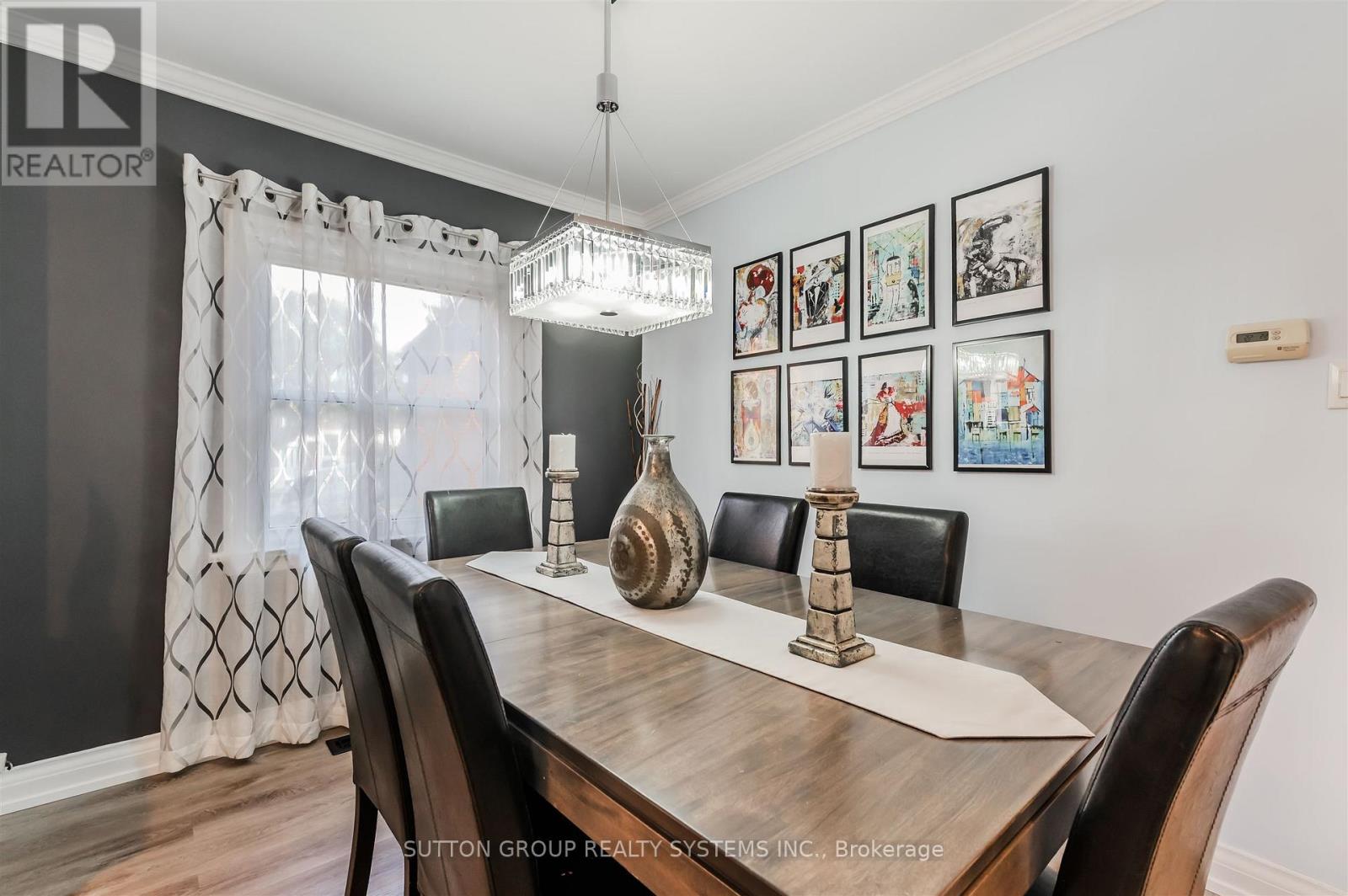 1 Elmlea Avenue, Toronto (Humber Heights), Ontario  M9P 2M6 - Photo 5 - W12472229