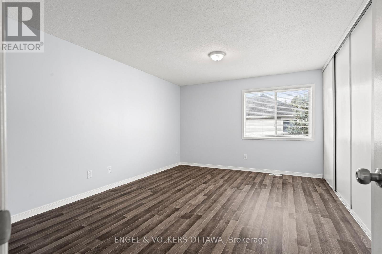 142 Wharhol Private, Ottawa, Ontario  K2H 1G5 - Photo 21 - X12463500