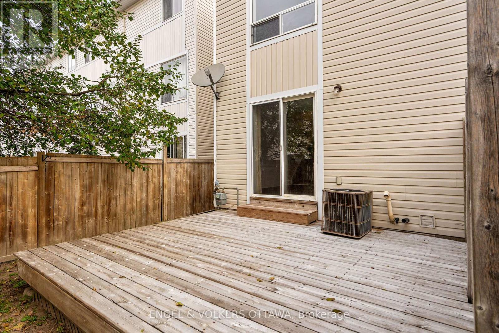 142 Wharhol Private, Ottawa, Ontario  K2H 1G5 - Photo 31 - X12463500