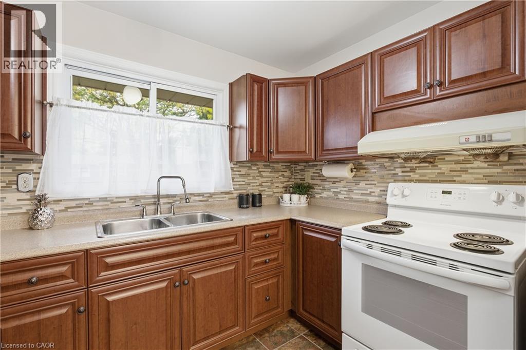 28 Bacall Crescent, Hamilton, Ontario  L8T 4W9 - Photo 14 - 40781609
