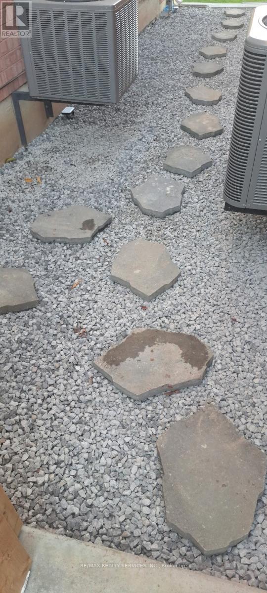 91 Young Crescent, Niagara-On-The-Lake, Ontario  L0S 1J7 - Photo 49 - X12408575