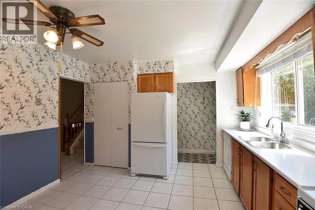 552 Hull Court, Burlington, Ontario  L7N 3C9 - Photo 19 - 40754475