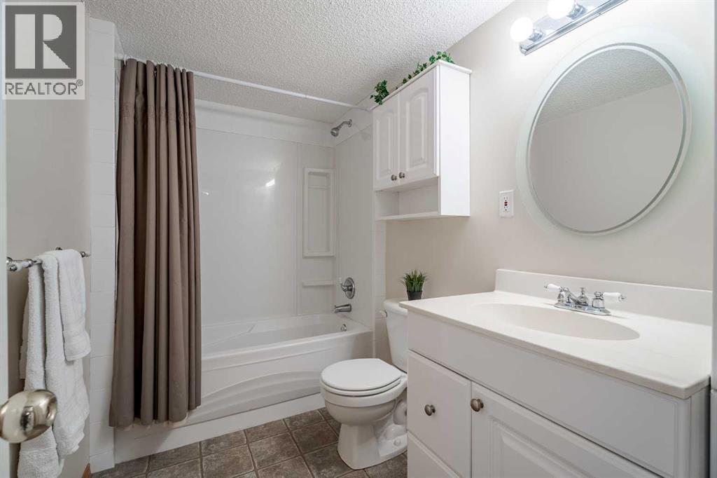 132 Chaparral Villas Se, Calgary, Alberta  T2X 3M8 - Photo 27 - A2253306