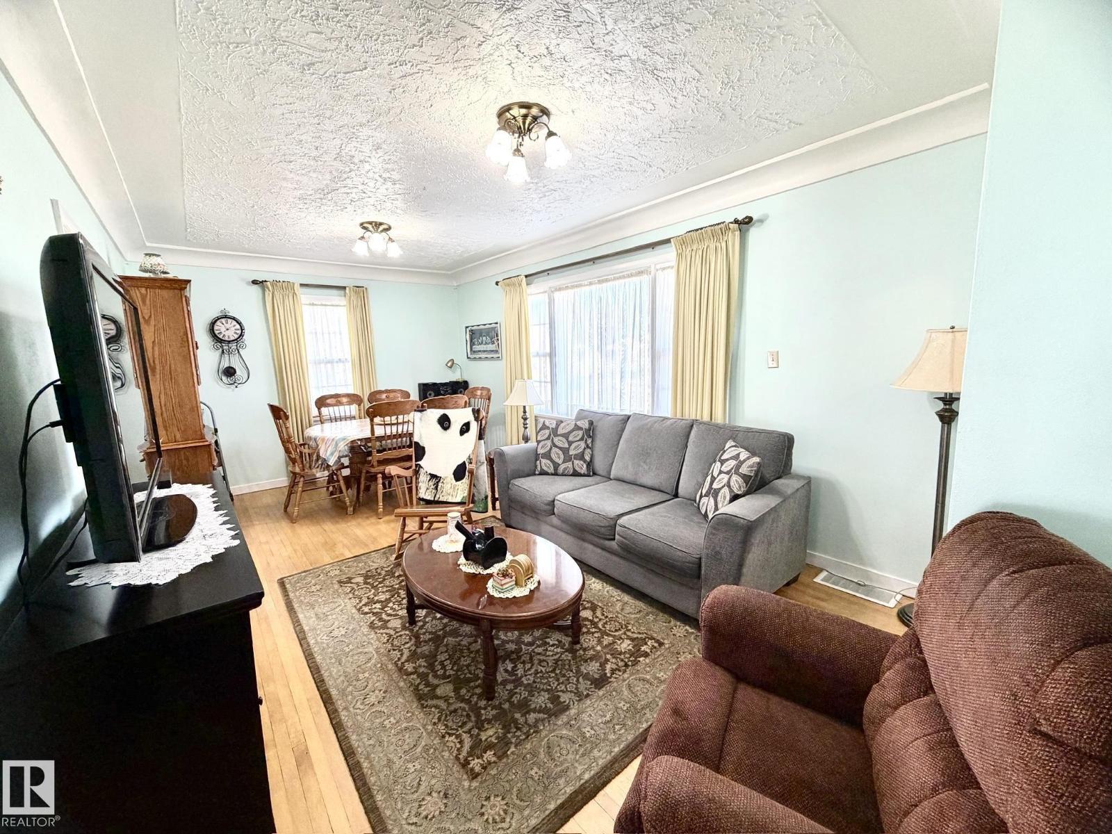 4811 51 Av, Lamont, Alberta  T0B 2R0 - Photo 6 - E4462105
