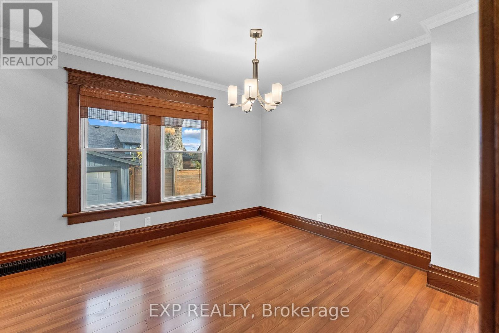 4364 Otter Street, Niagara Falls, Ontario  L2E 1G4 - Photo 14 - X12478216