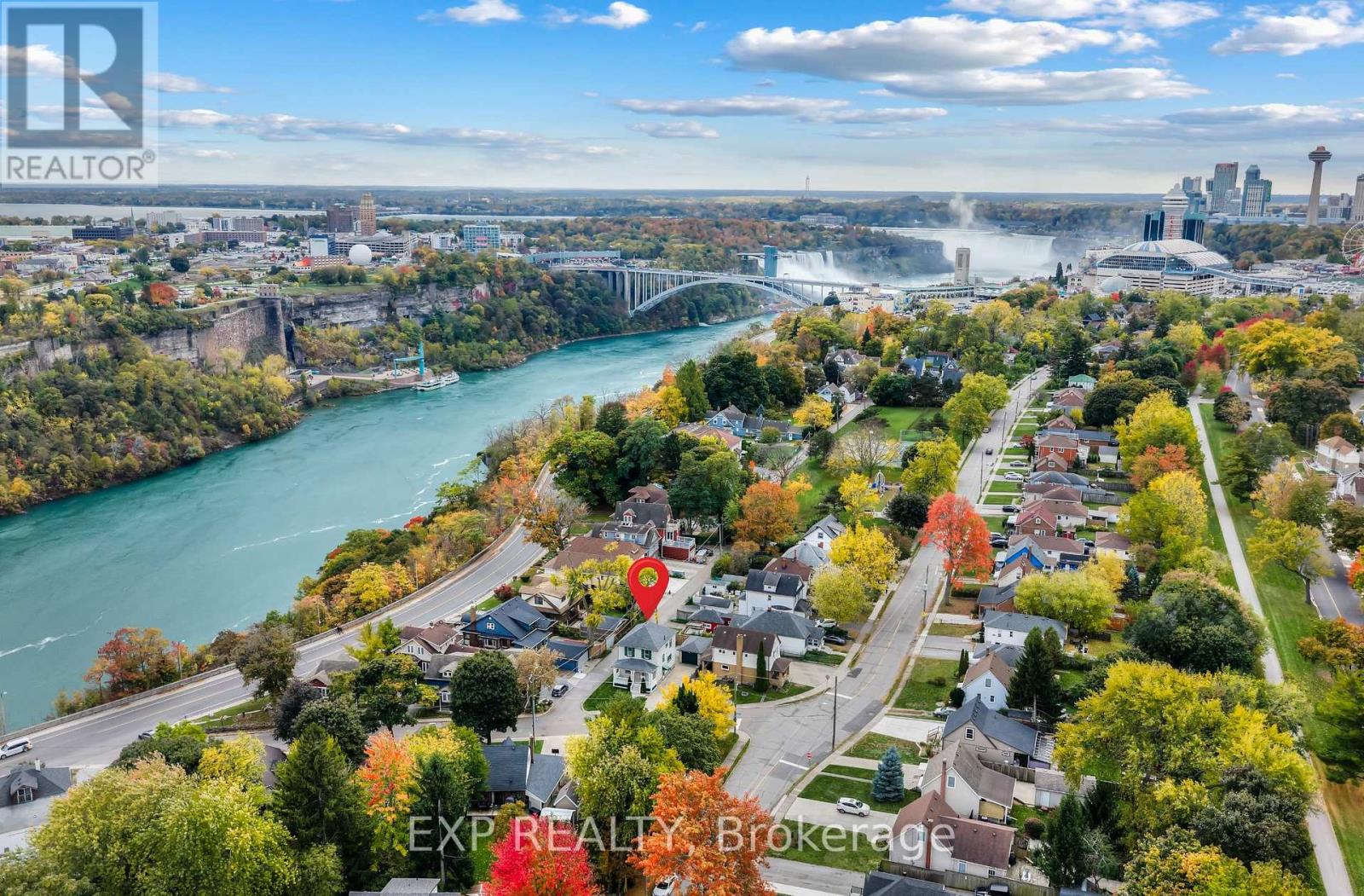 4364 Otter Street, Niagara Falls, Ontario  L2E 1G4 - Photo 4 - X12478216