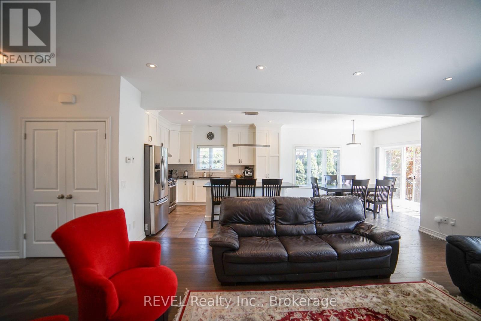 55 Pierpoint Drive, Niagara-On-The-Lake, Ontario  L0S 1J0 - Photo 13 - X12478260