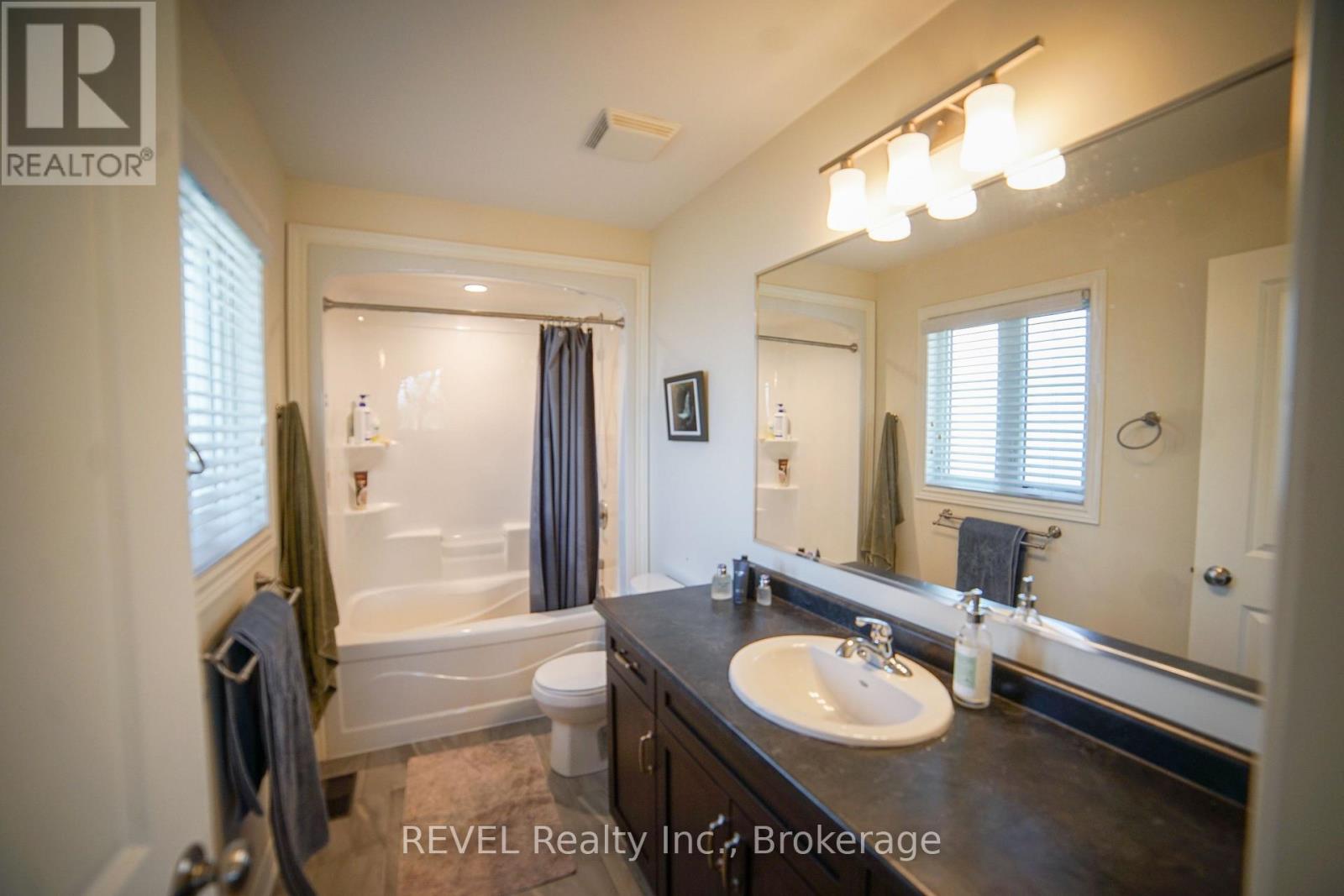 55 Pierpoint Drive, Niagara-On-The-Lake, Ontario  L0S 1J0 - Photo 30 - X12478260