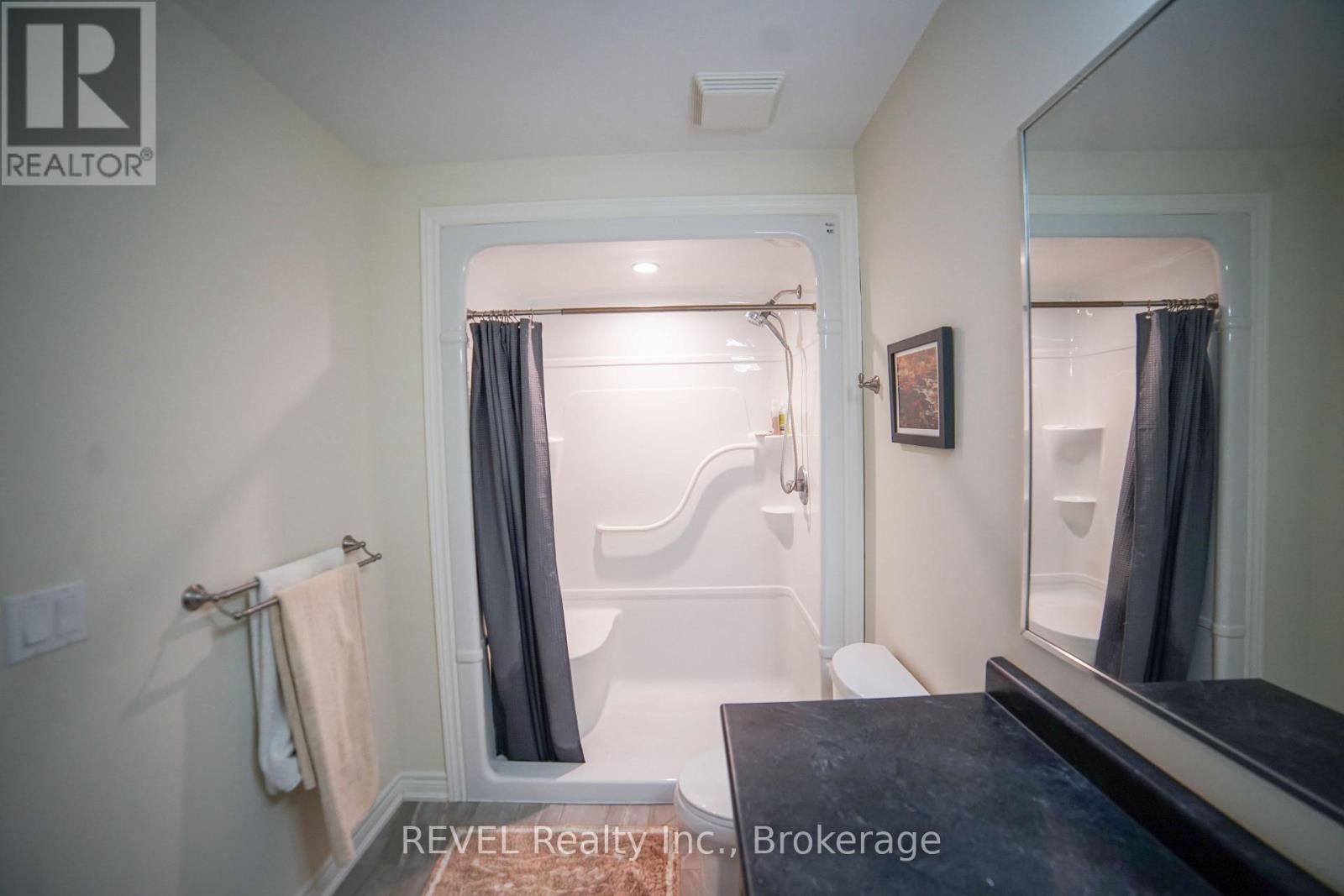 55 Pierpoint Drive, Niagara-On-The-Lake, Ontario  L0S 1J0 - Photo 34 - X12478260