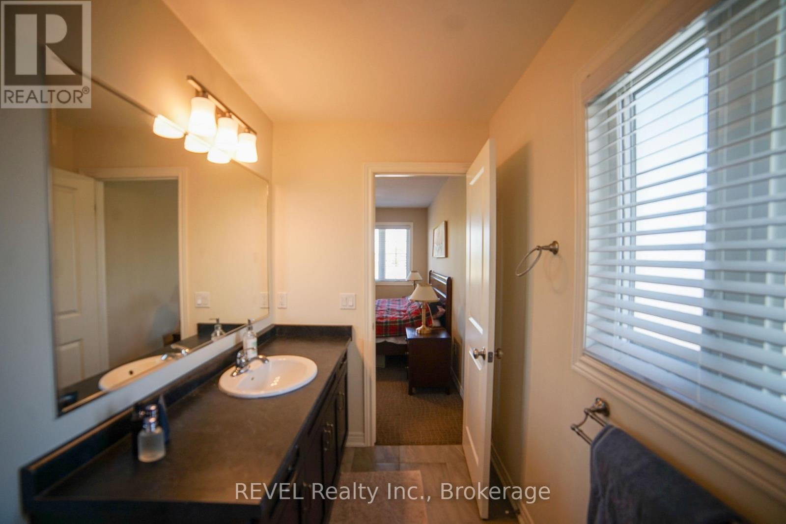 55 Pierpoint Drive, Niagara-On-The-Lake, Ontario  L0S 1J0 - Photo 39 - X12478260