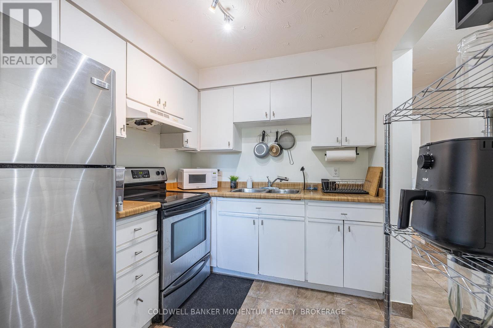 301 - 78 Welland Street N, Thorold, Ontario L2V 2C1 - Photo 15 - X12478296