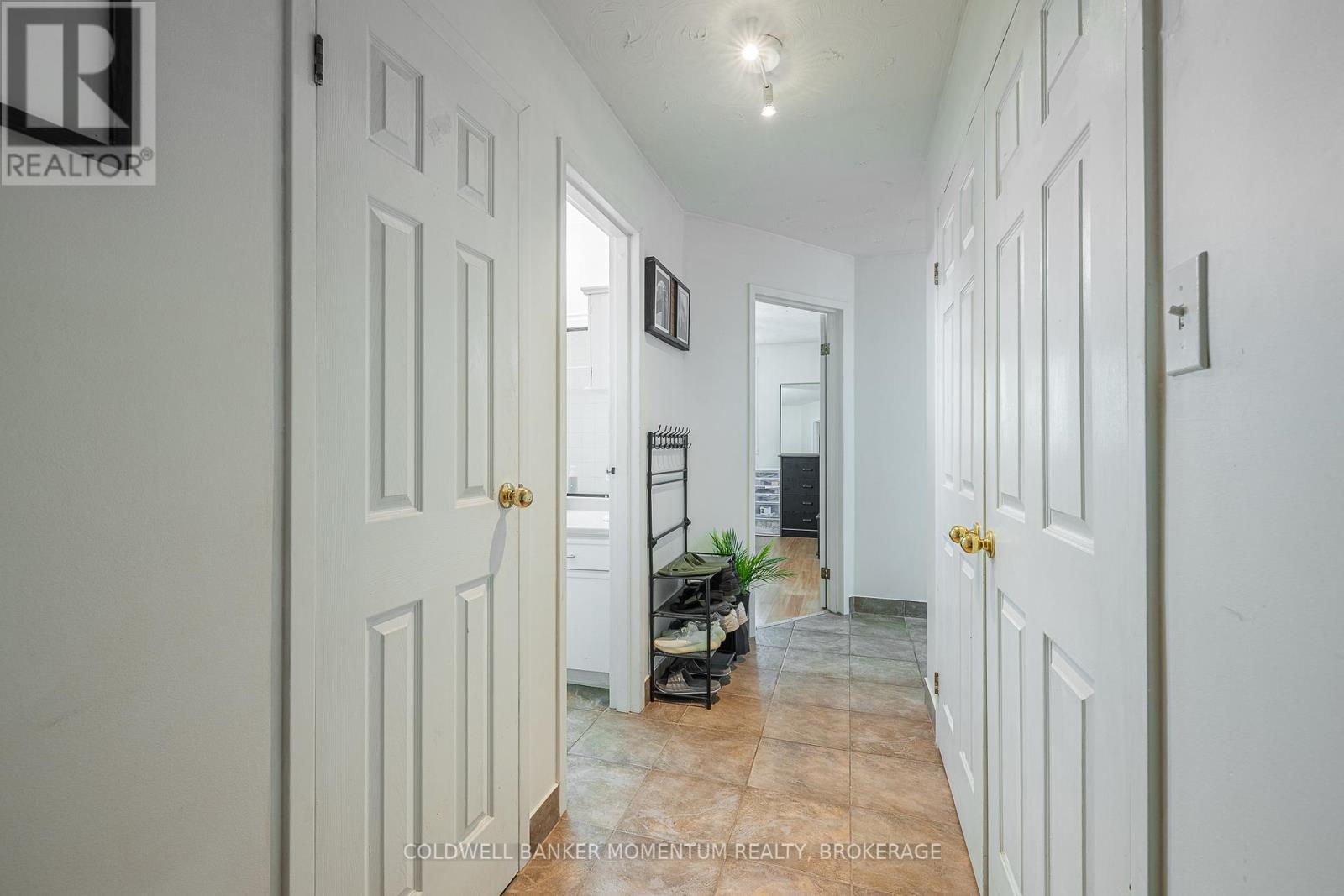 301 - 78 Welland Street N, Thorold, Ontario L2V 2C1 - Photo 7 - X12478296