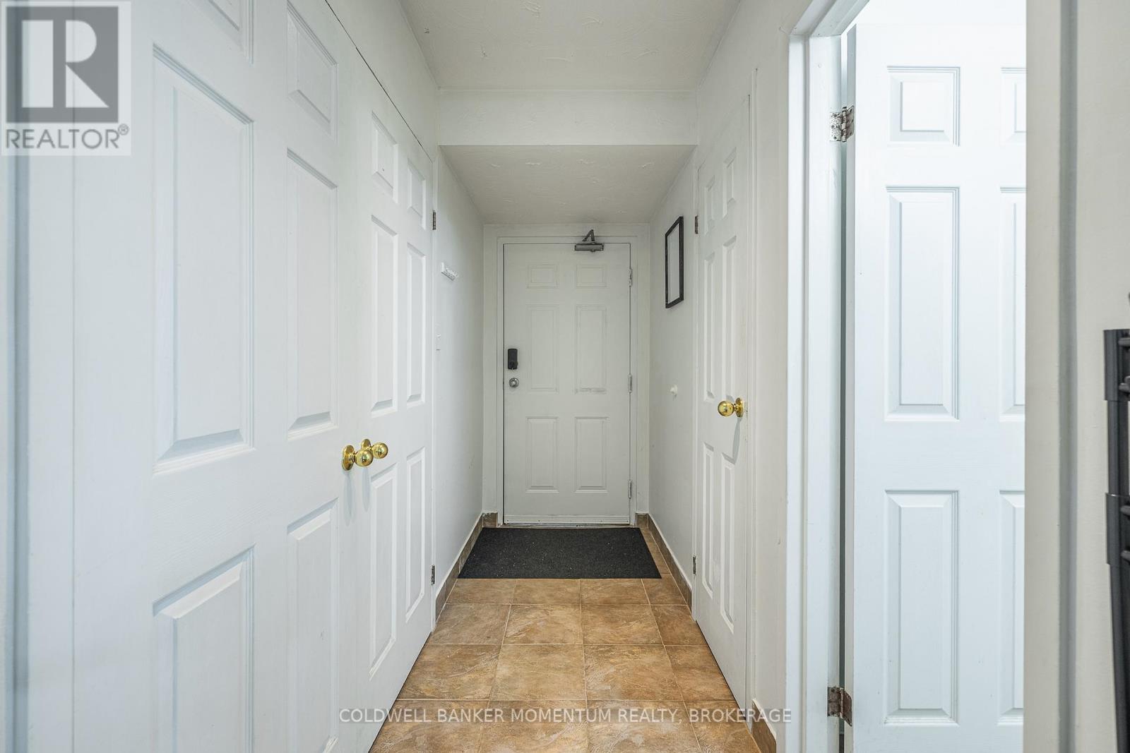 301 - 78 Welland Street N, Thorold, Ontario L2V 2C1 - Photo 8 - X12478296