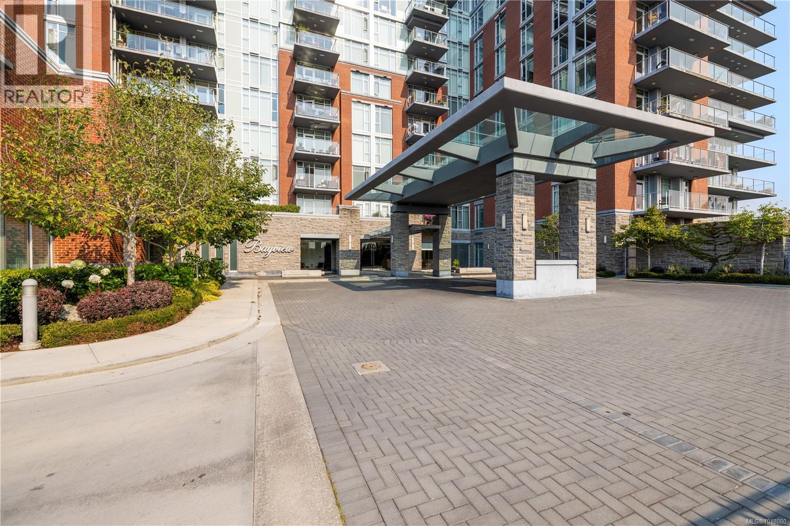 210 100 Saghalie Rd, Victoria, British Columbia V9A 0A1 - Photo 3 - 1018080