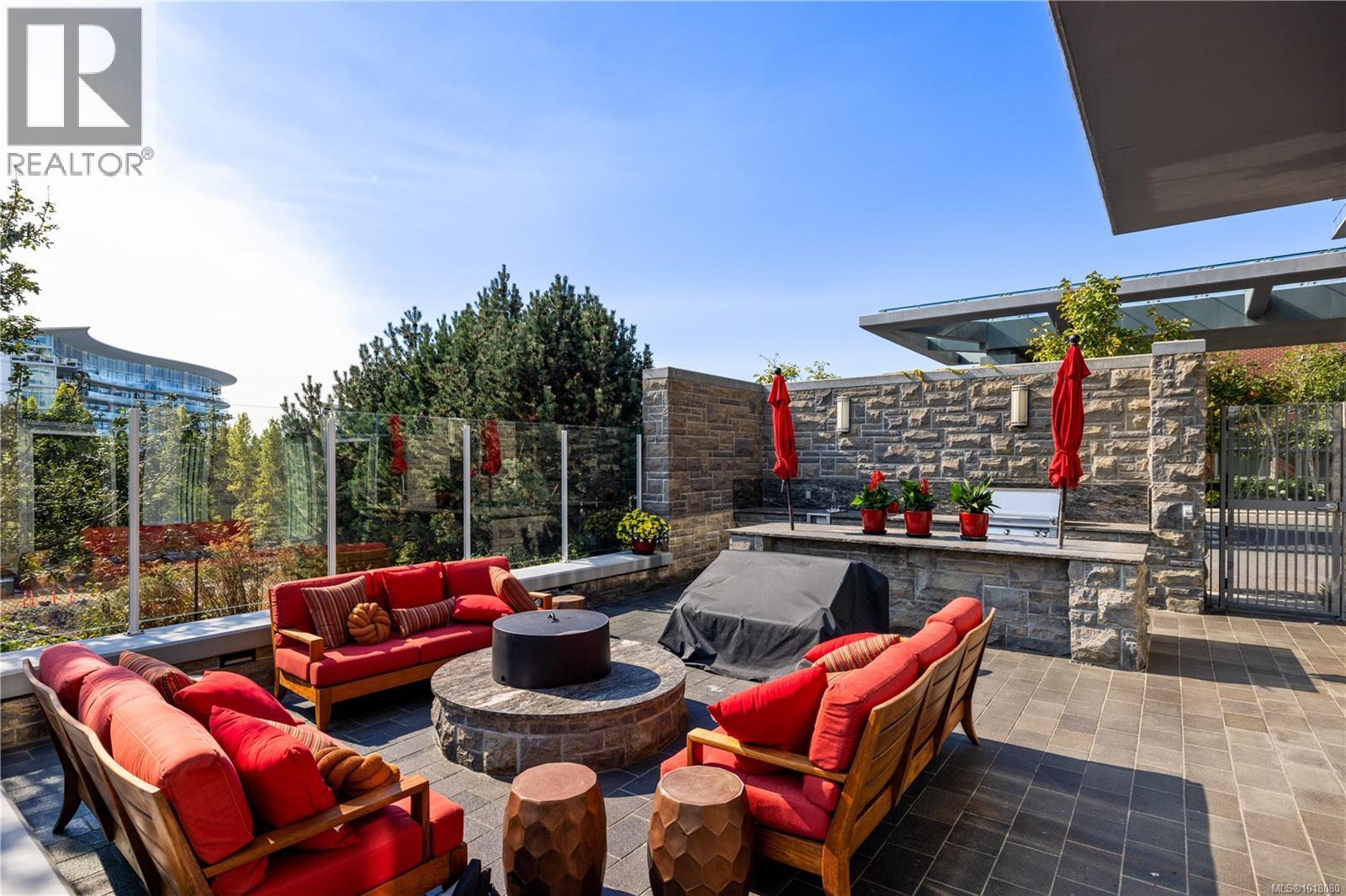 210 100 Saghalie Rd, Victoria, British Columbia V9A 0A1 - Photo 35 - 1018080