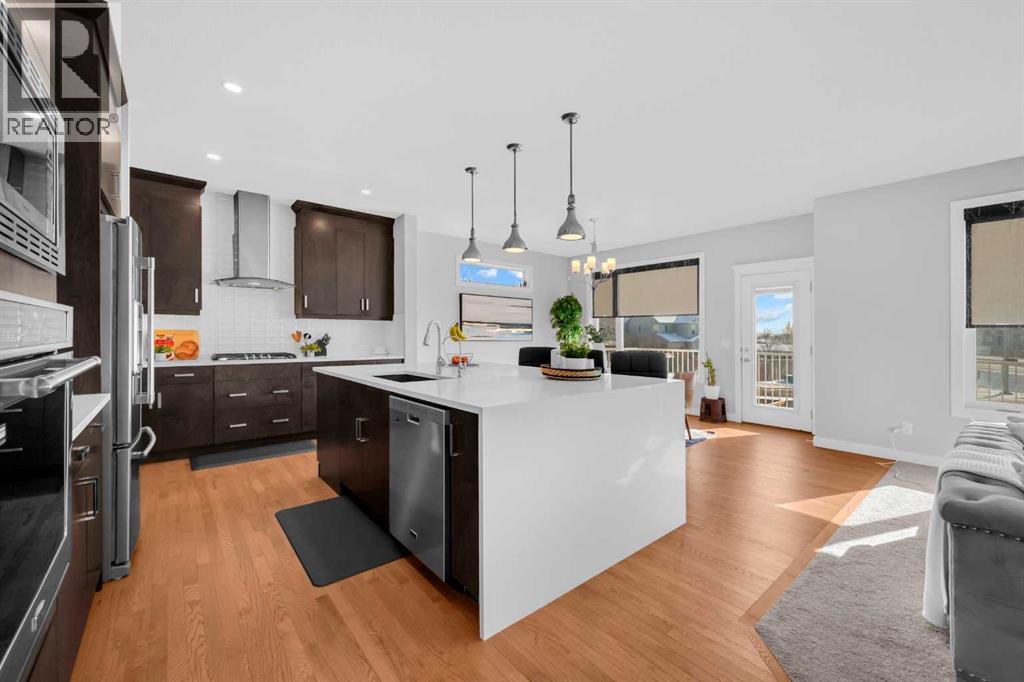 660 Reynolds Crescent Sw, Airdrie, Alberta  T4B 5G1 - Photo 7 - A2266449