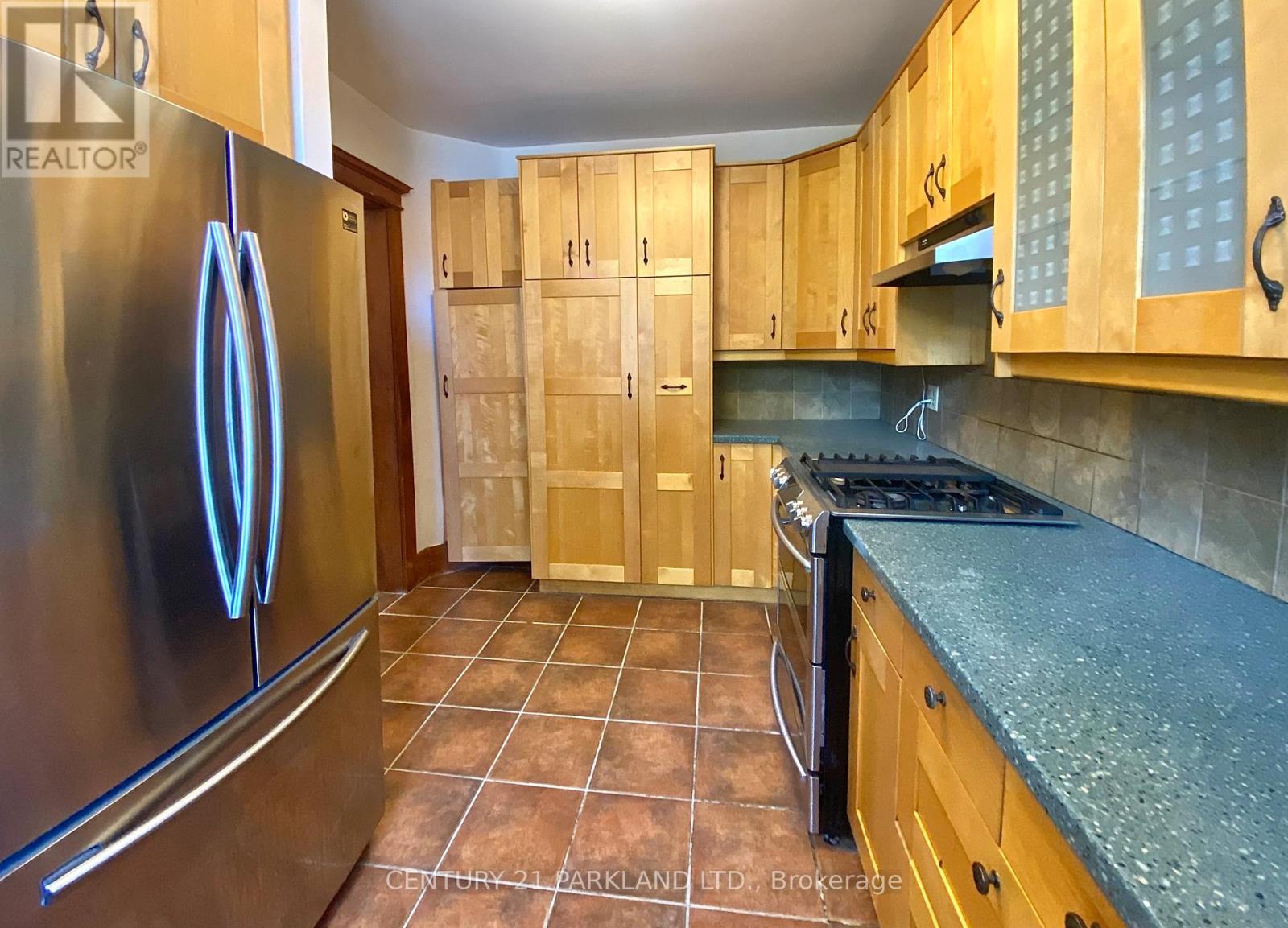 147 Winchester Street, Toronto, Ontario  M4X 1B5 - Photo 17 - C12477315