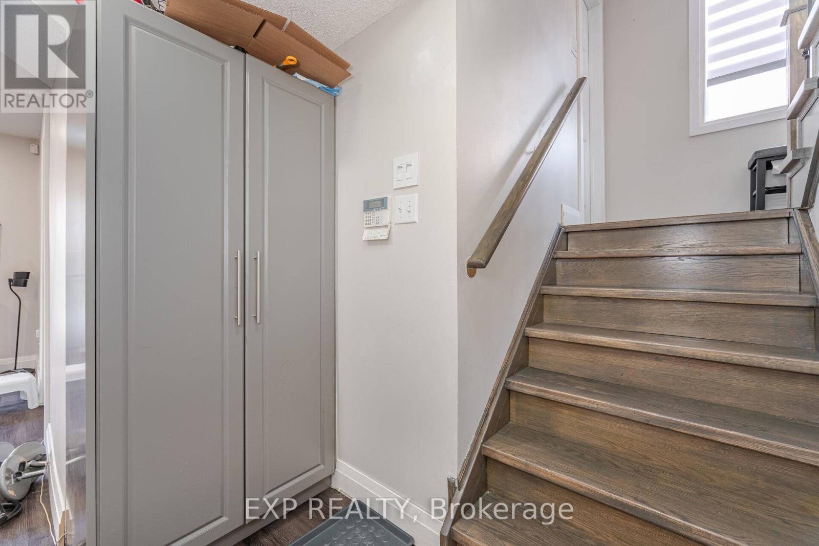 10 Seton Park Road, Toronto, Ontario  M3C 3Z6 - Photo 36 - C12400065