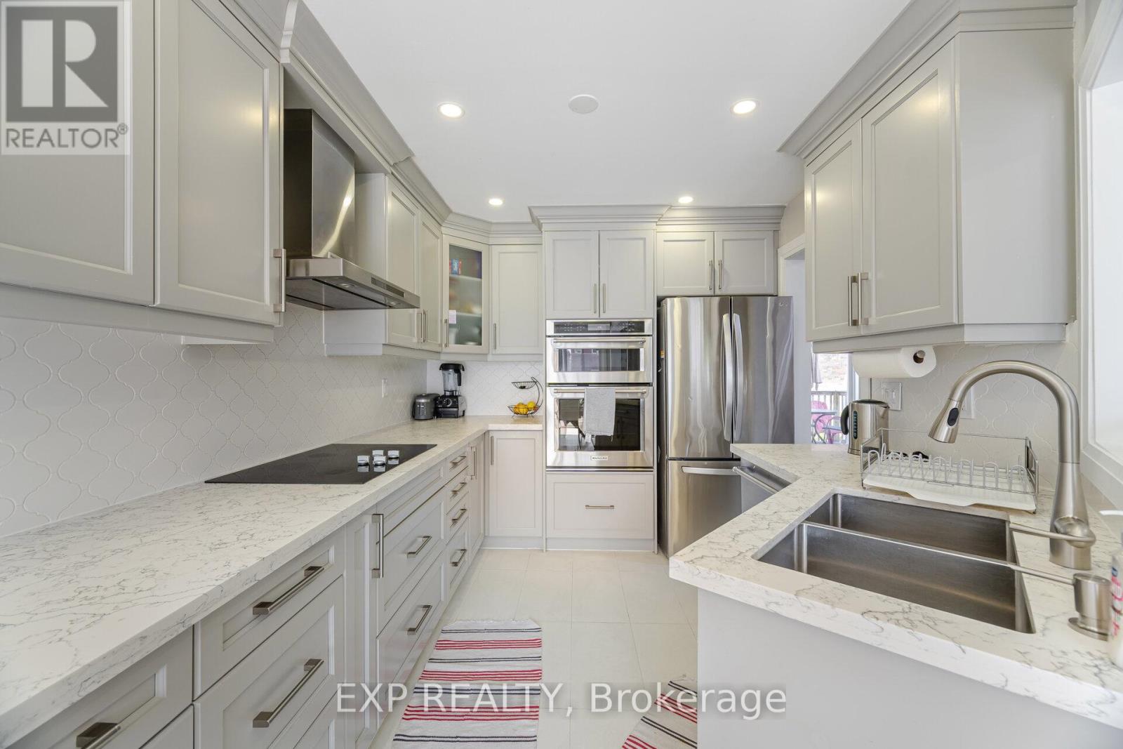 10 Seton Park Road, Toronto, Ontario  M3C 3Z6 - Photo 13 - C12400065