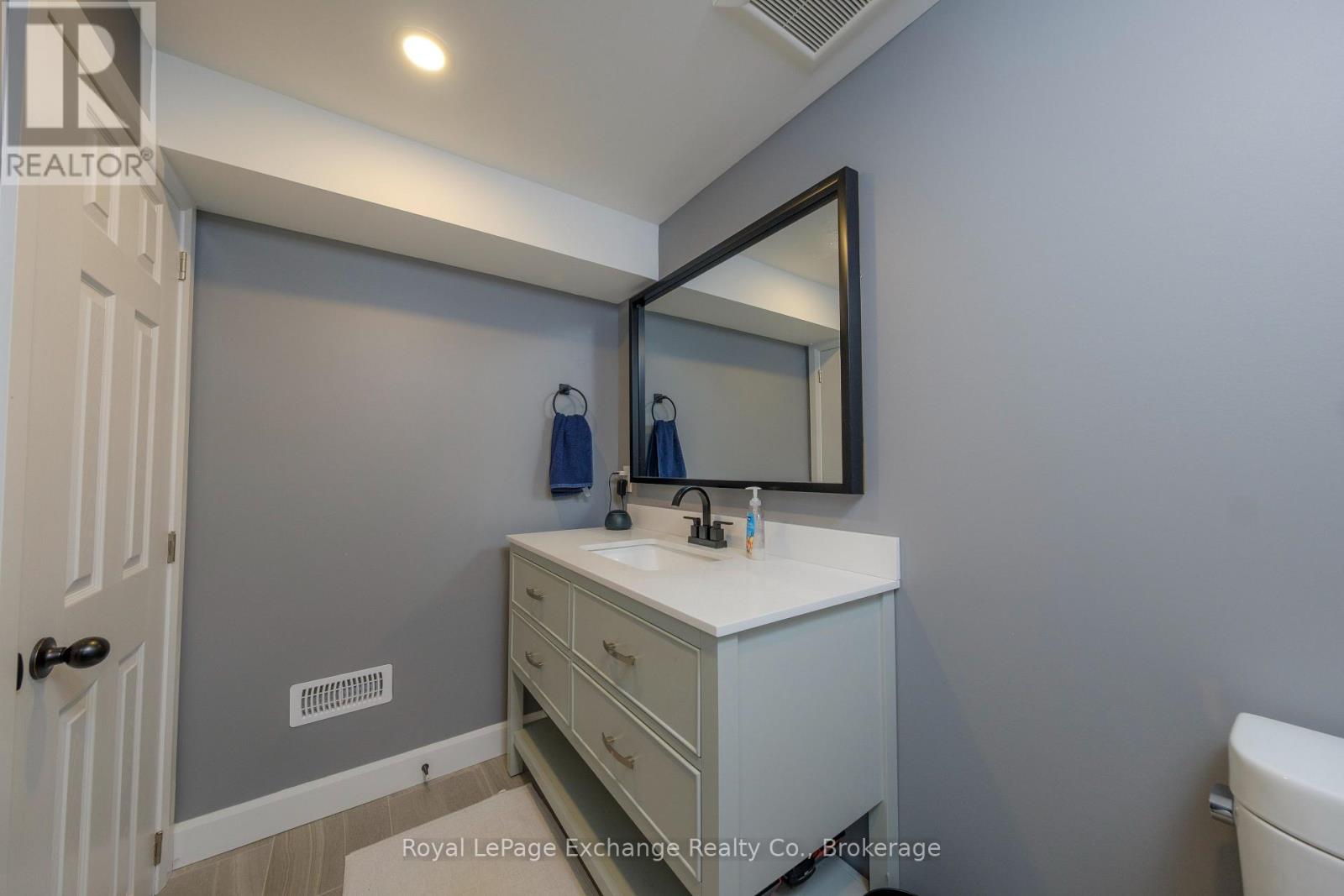 391 7th Avenue E, Owen Sound, Ontario  N4K 2W8 - Photo 18 - X12478238