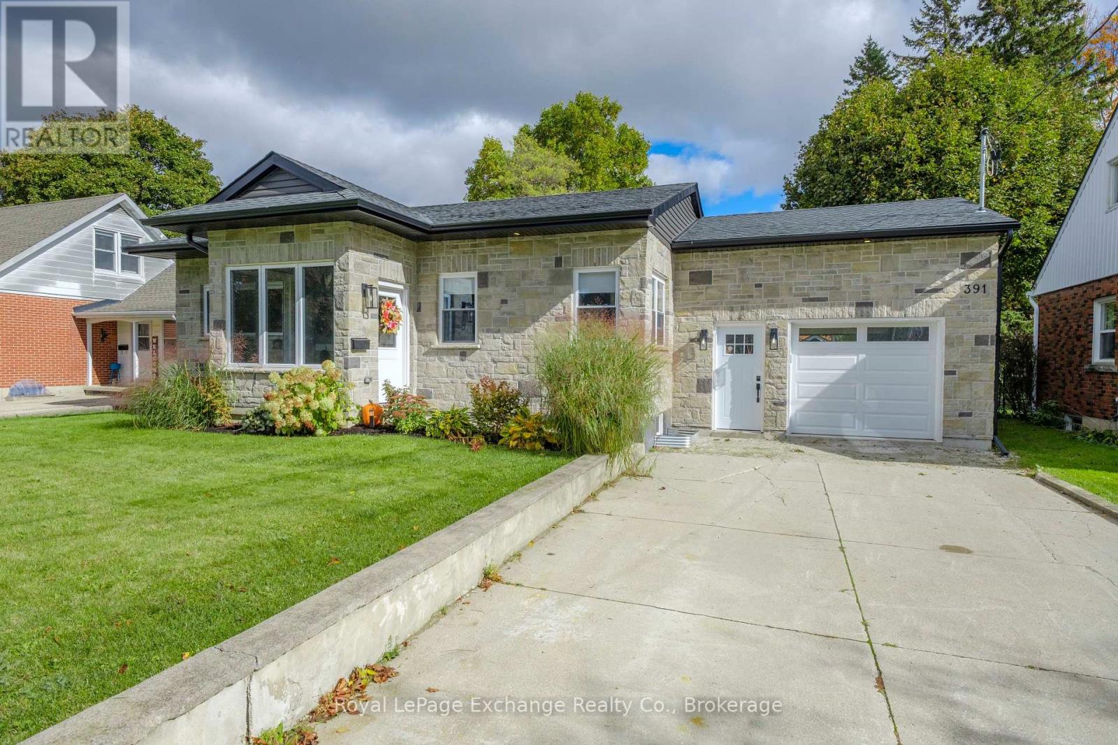 391 7th Avenue E, Owen Sound, Ontario  N4K 2W8 - Photo 3 - X12478238