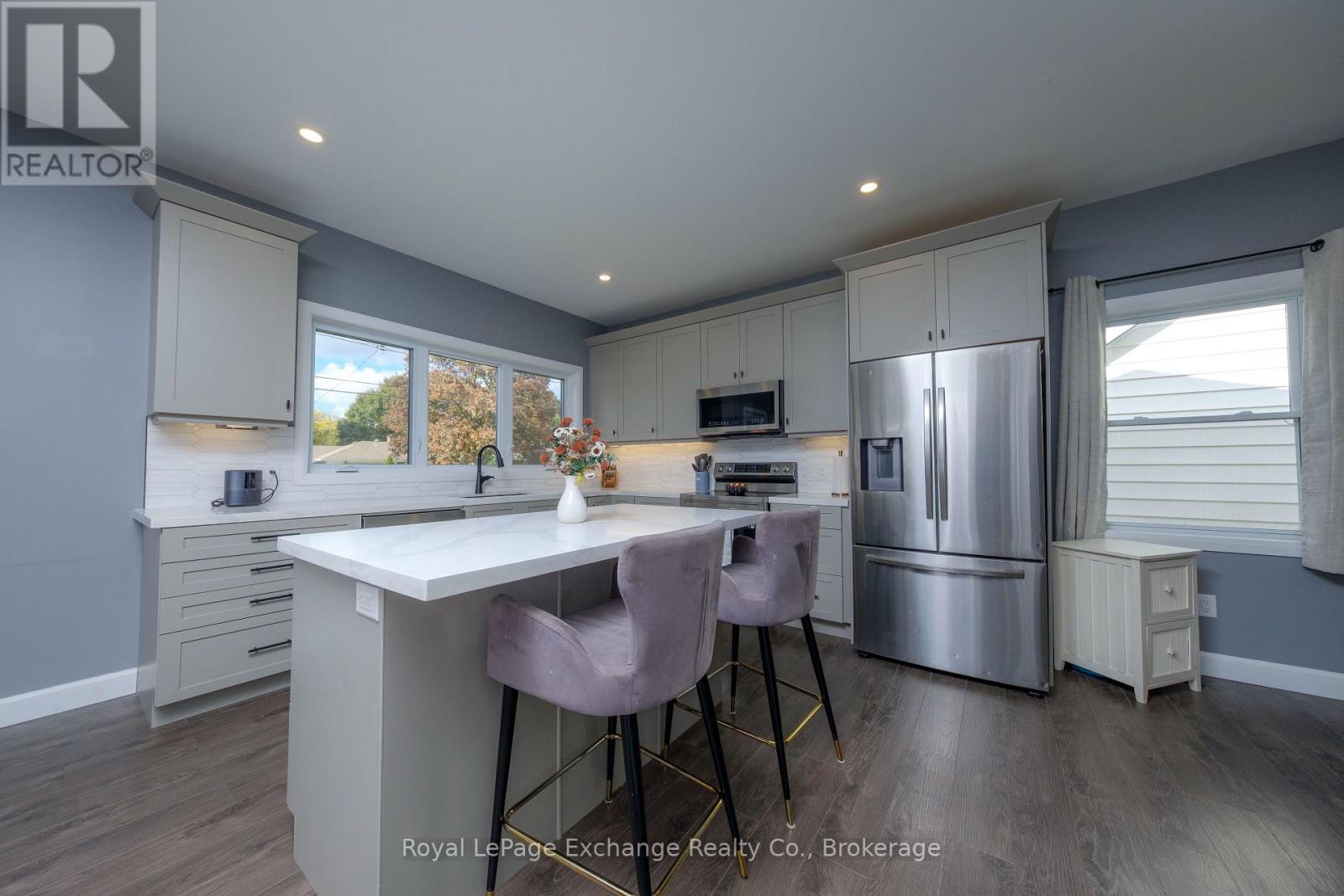 391 7th Avenue E, Owen Sound, Ontario  N4K 2W8 - Photo 6 - X12478238