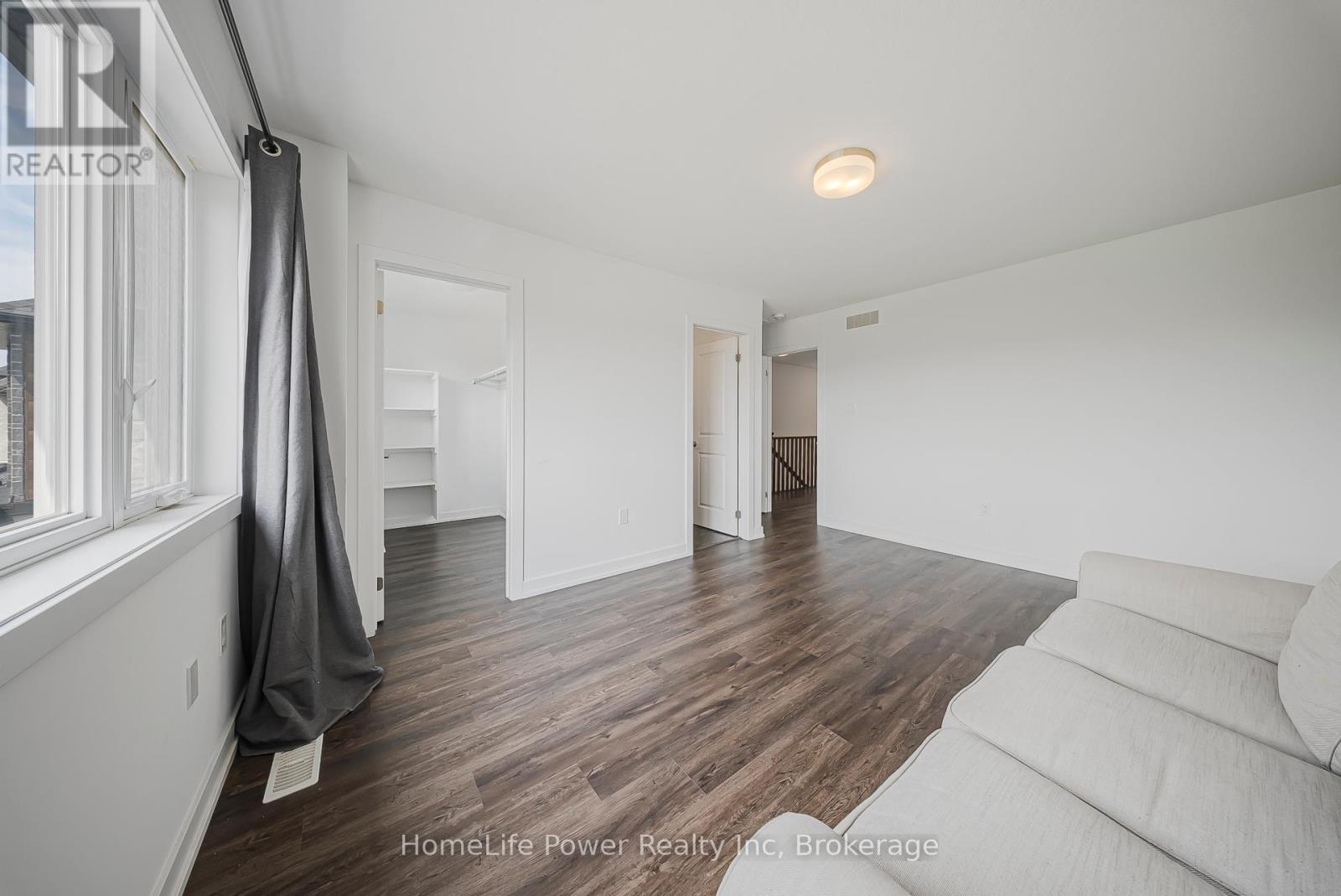 17 Ferris Circle, Guelph, Ontario  N1G 0H2 - Photo 34 - X12478244