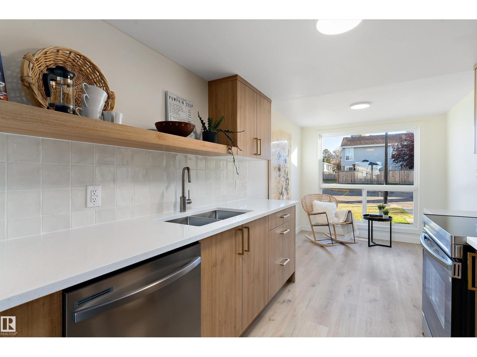 181 Grandin Vg, St. Albert, Alberta  T8N 2J3 - Photo 11 - E4463180