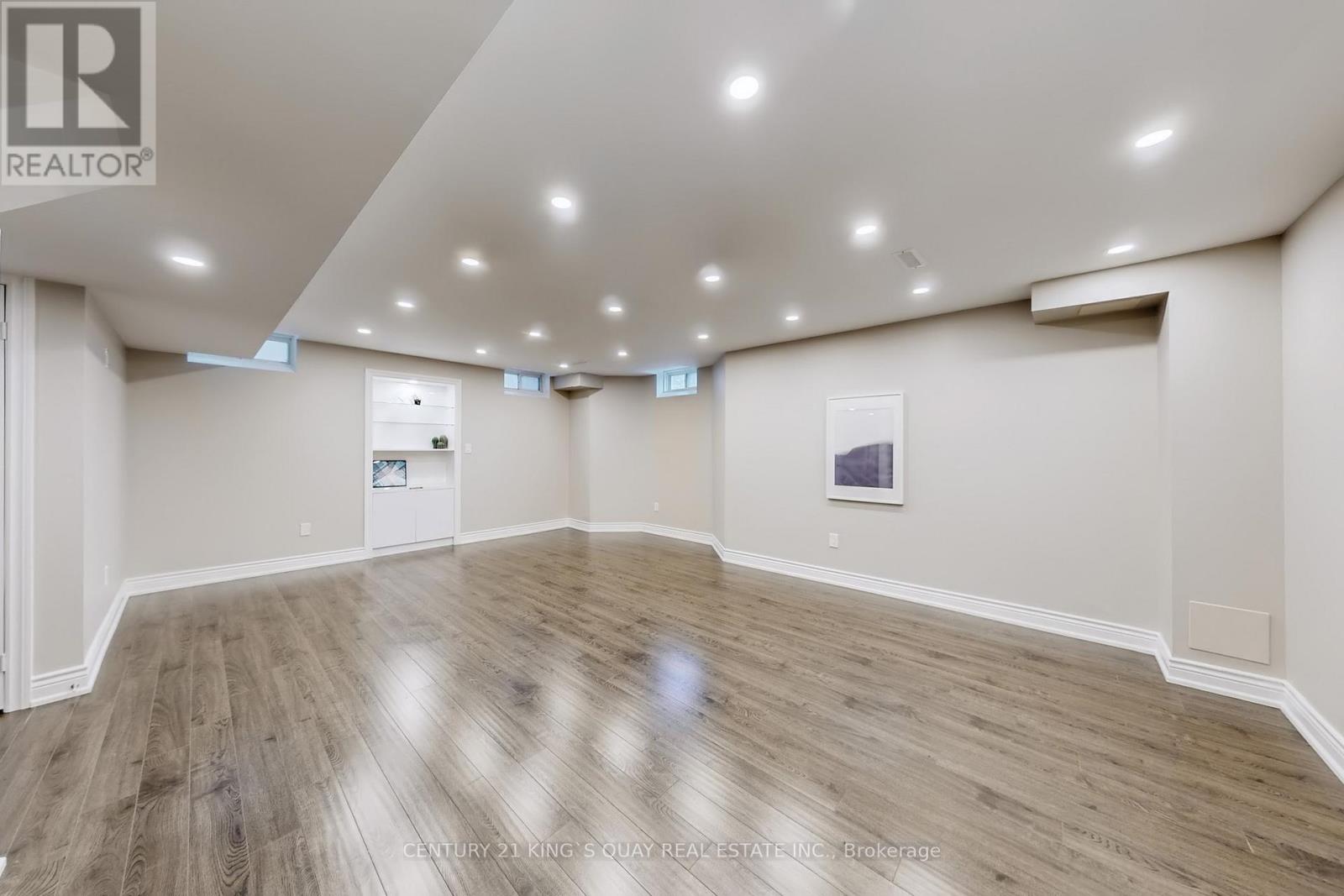18 Edgehill Avenue, Whitchurch-Stouffville, Ontario  L4A 0V4 - Photo 33 - N12477933