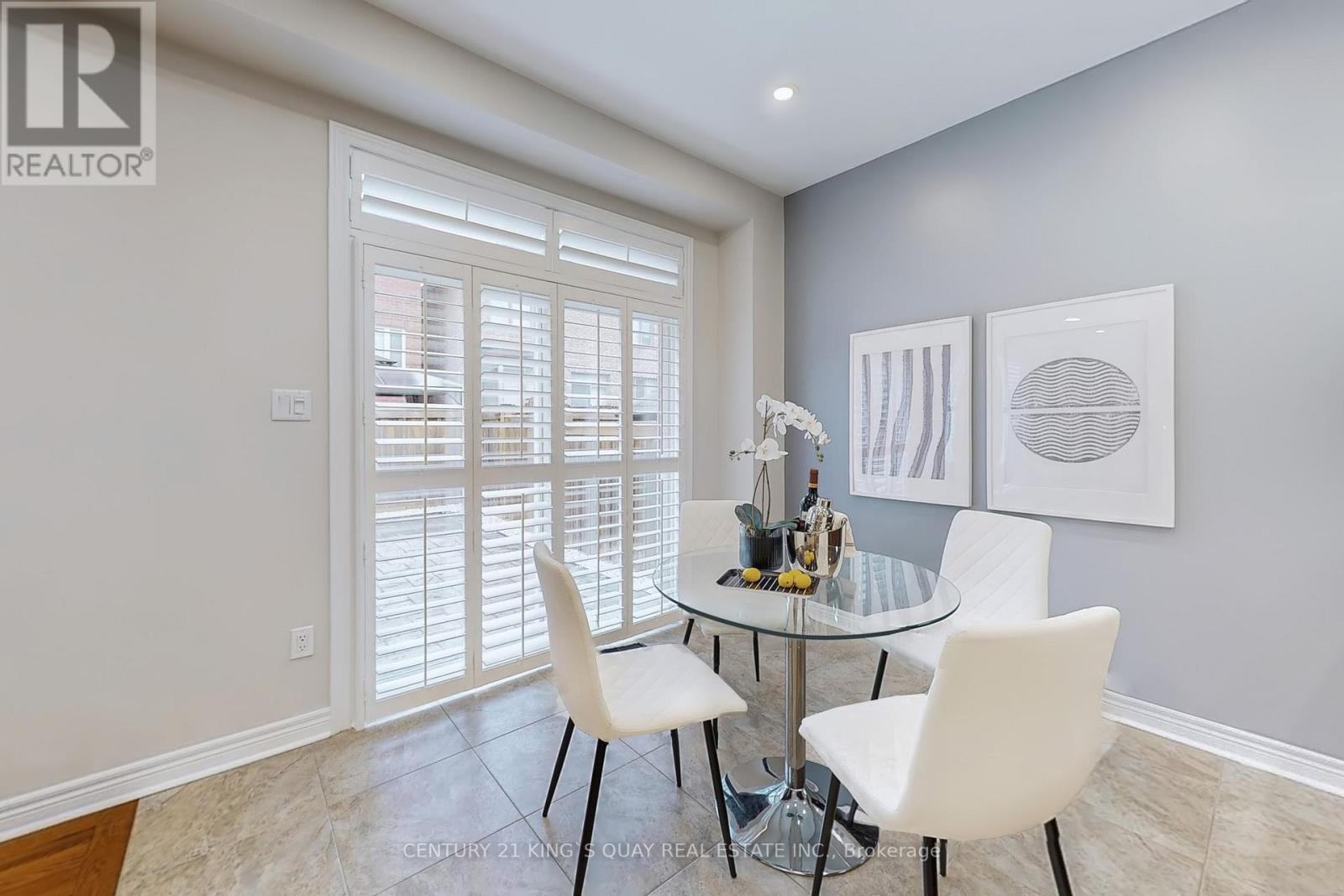 18 Edgehill Avenue, Whitchurch-Stouffville, Ontario  L4A 0V4 - Photo 18 - N12477933