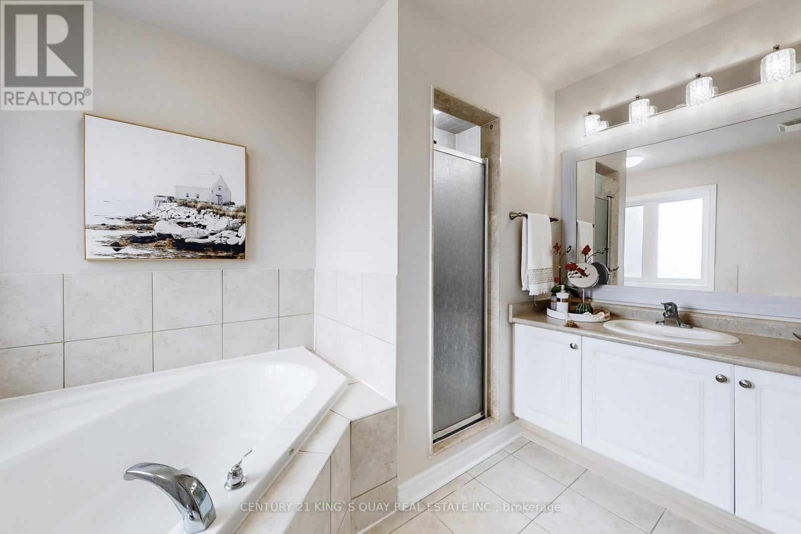 18 Edgehill Avenue, Whitchurch-Stouffville, Ontario  L4A 0V4 - Photo 25 - N12477933