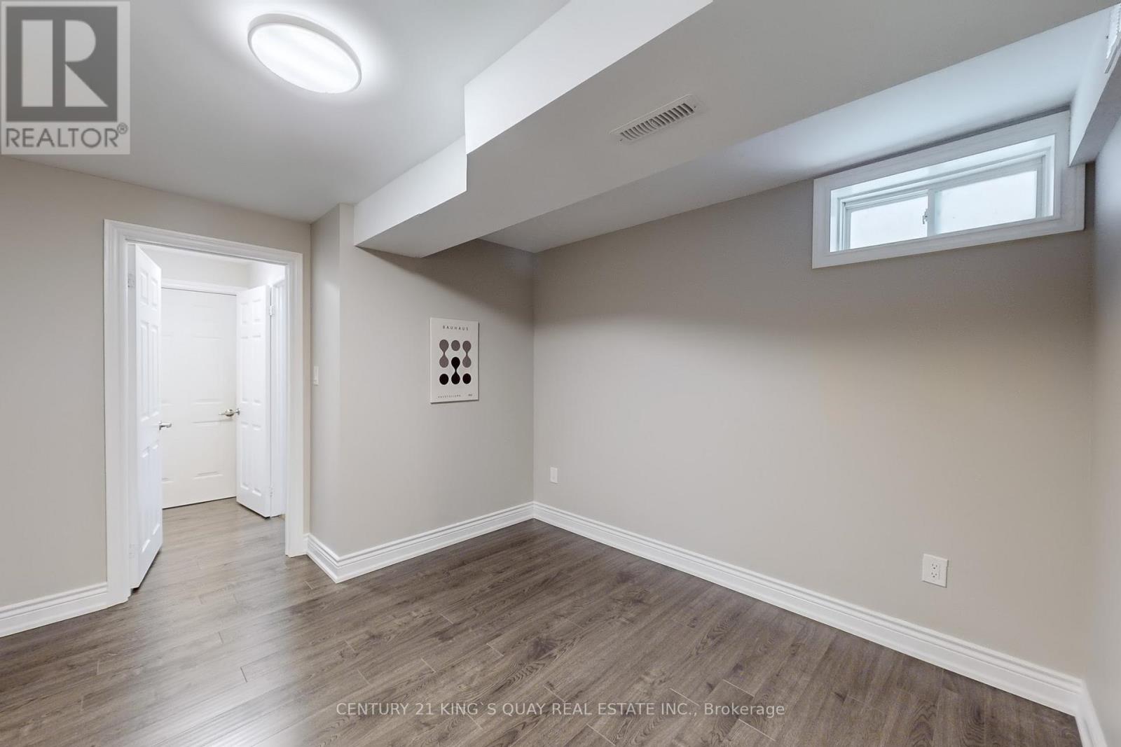 18 Edgehill Avenue, Whitchurch-Stouffville, Ontario  L4A 0V4 - Photo 36 - N12477933