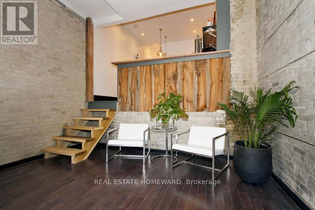 Main - 726 Gerrard Street, Toronto, Ontario  M4M 1Y3 - Photo 6 - E12447970