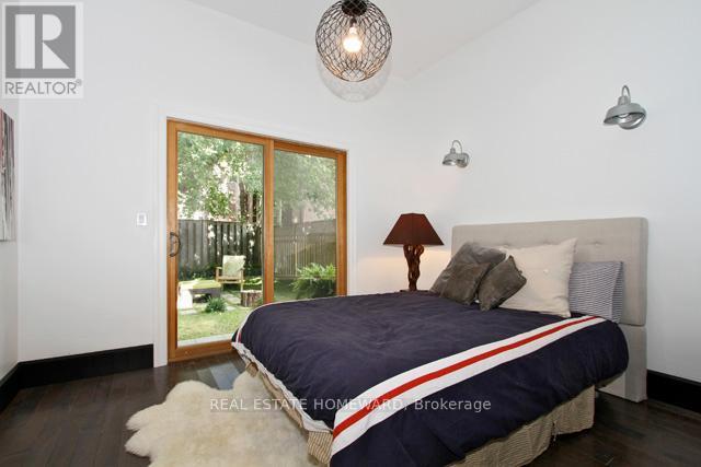Main - 726 Gerrard Street, Toronto, Ontario  M4M 1Y3 - Photo 9 - E12447970