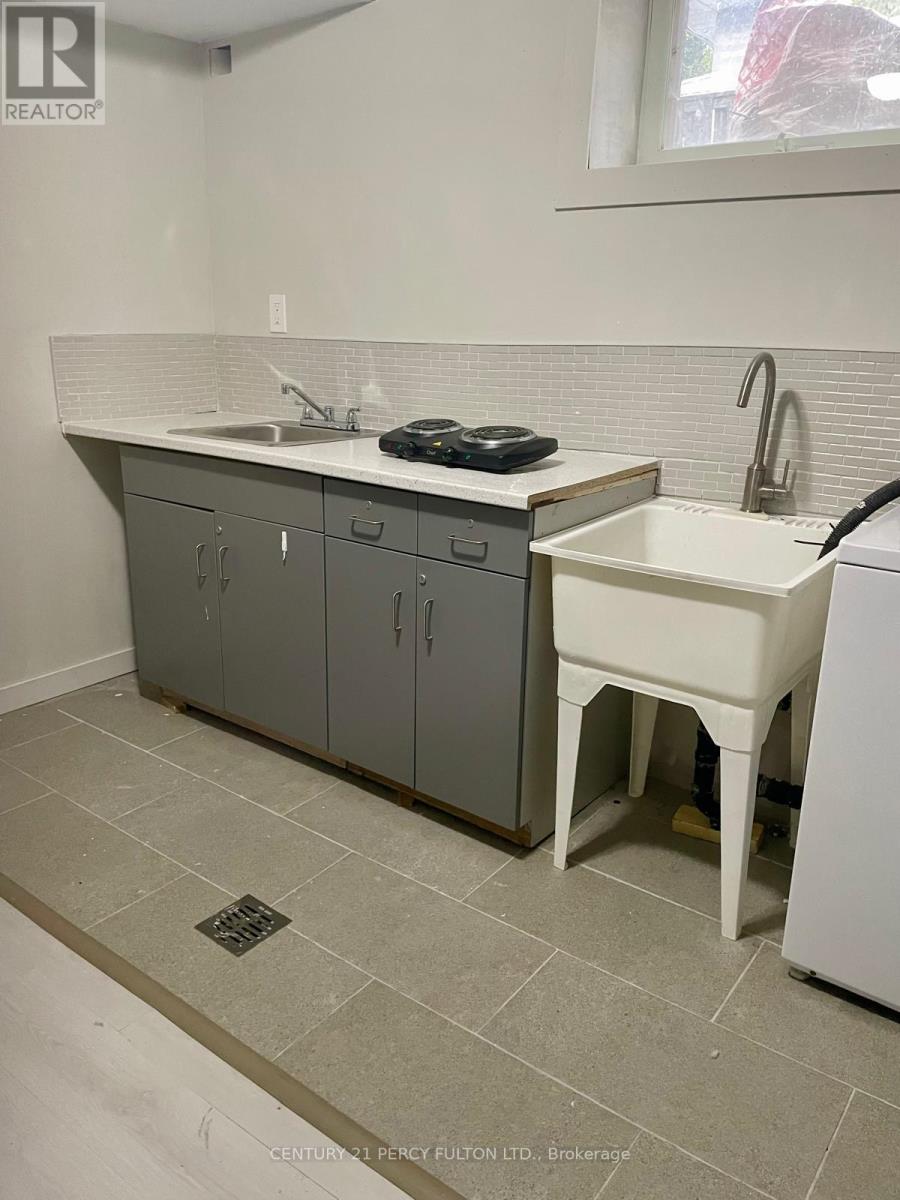 12 Northwood Crescent, Belleville (Belleville Ward), Ontario  K8N 1X5 - Photo 22 - X12432230