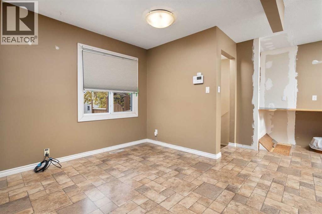 6505 45a Avenue, Camrose, Alberta  T4V 0C8 - Photo 7 - A2265697
