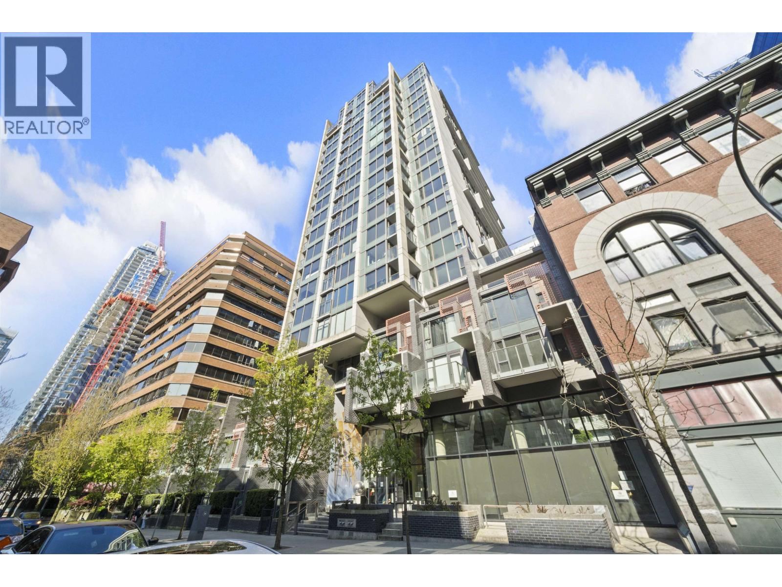 702 1133 HORNBY STREET, Vancouver, British Columbia