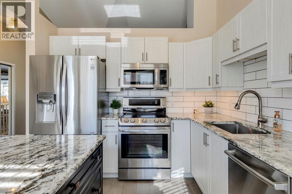 19 Sunlake Gardens Se, Calgary, Alberta  T2X 3G4 - Photo 9 - A2265866