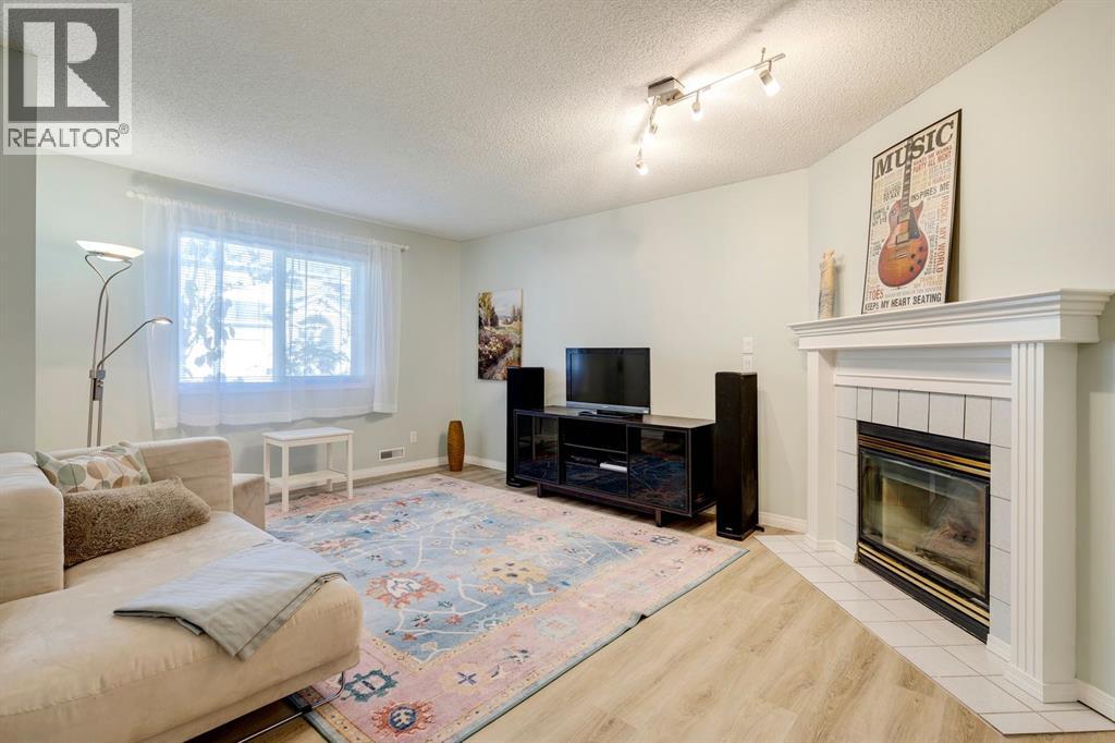 19 Sunlake Gardens Se, Calgary, Alberta  T2X 3G4 - Photo 20 - A2265866