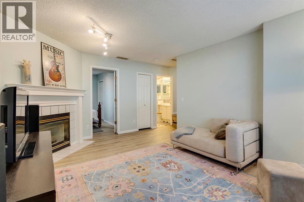 19 Sunlake Gardens Se, Calgary, Alberta  T2X 3G4 - Photo 23 - A2265866