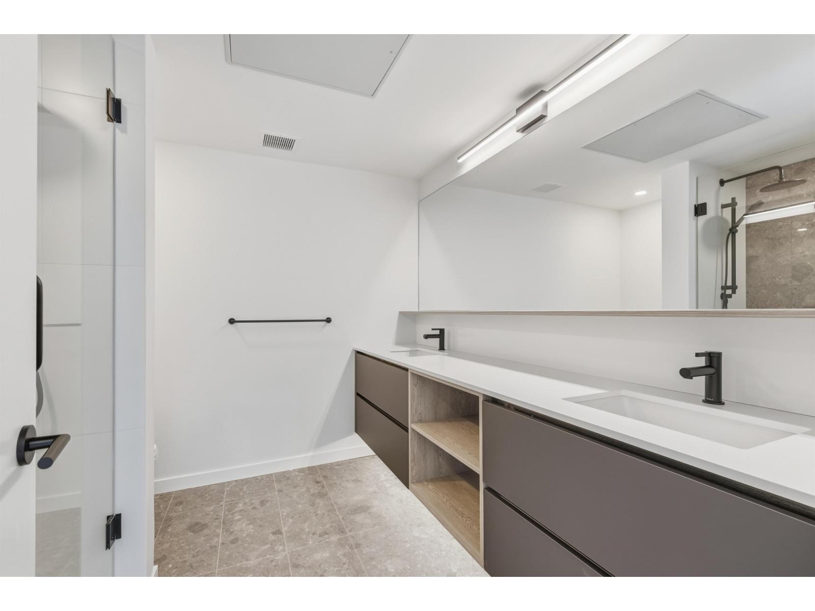 517 19577 65b Avenue, Surrey, British Columbia  V4N 6Y3 - Photo 4 - R3060572