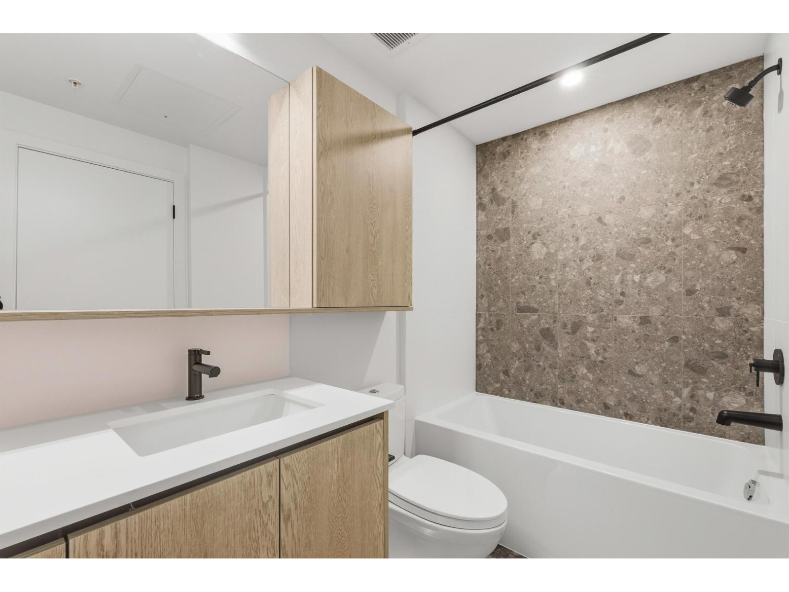 517 19577 65b Avenue, Surrey, British Columbia  V4N 6Y3 - Photo 12 - R3060572